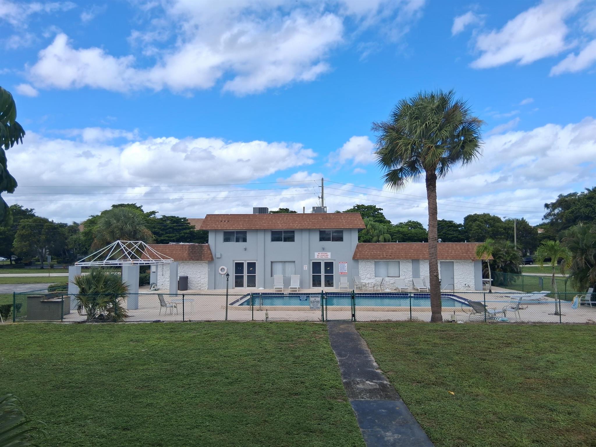 MARINER IV CONDO - Residential Lease