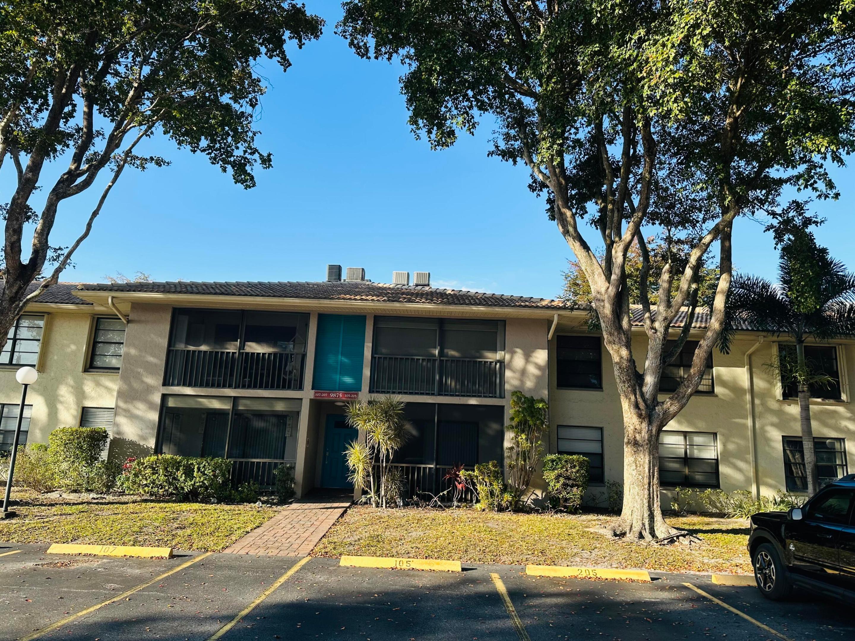 9875 Pineapple Tree Drive 205