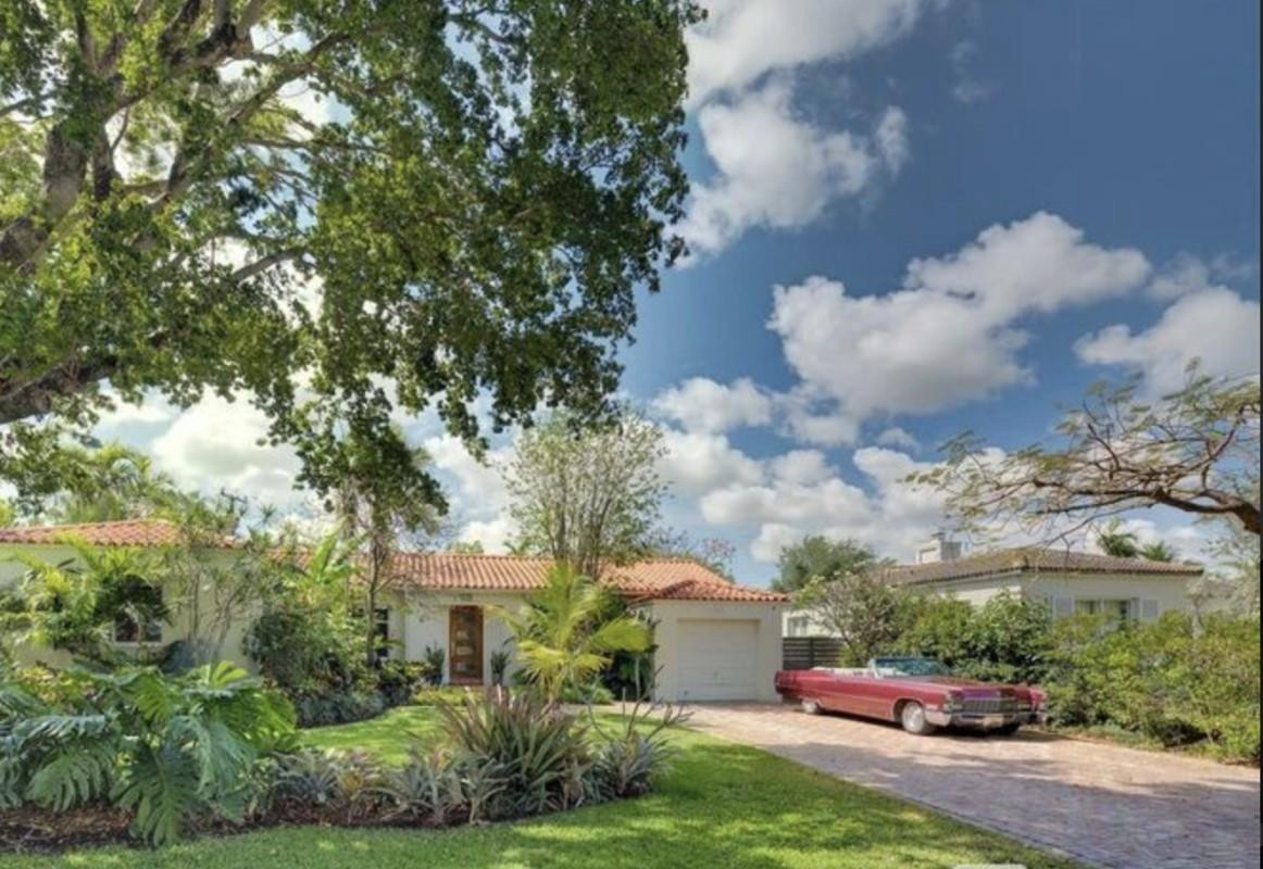 Bayshore Plaza Unit 02 - Residential Lease