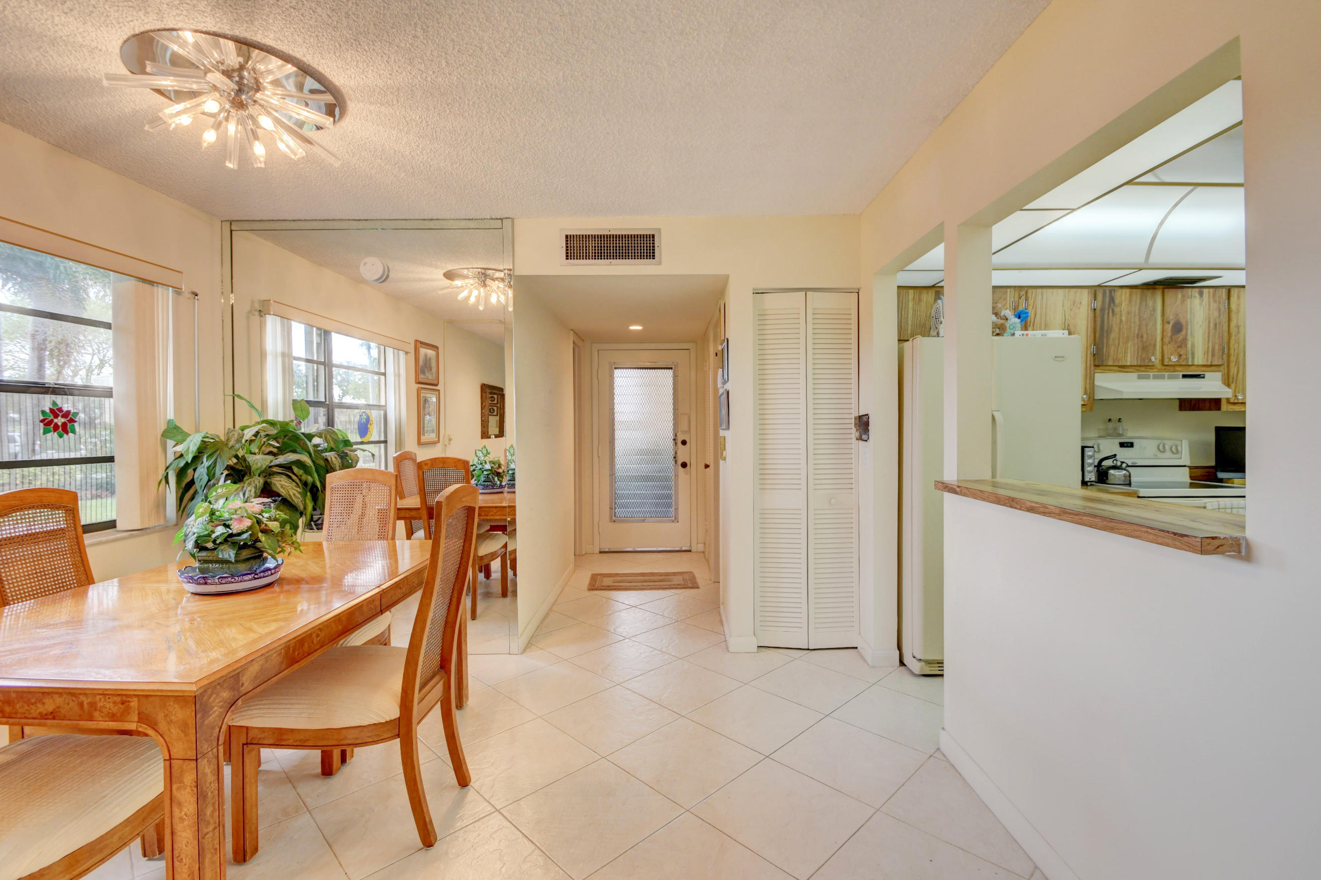 KINGS POINT - Residential