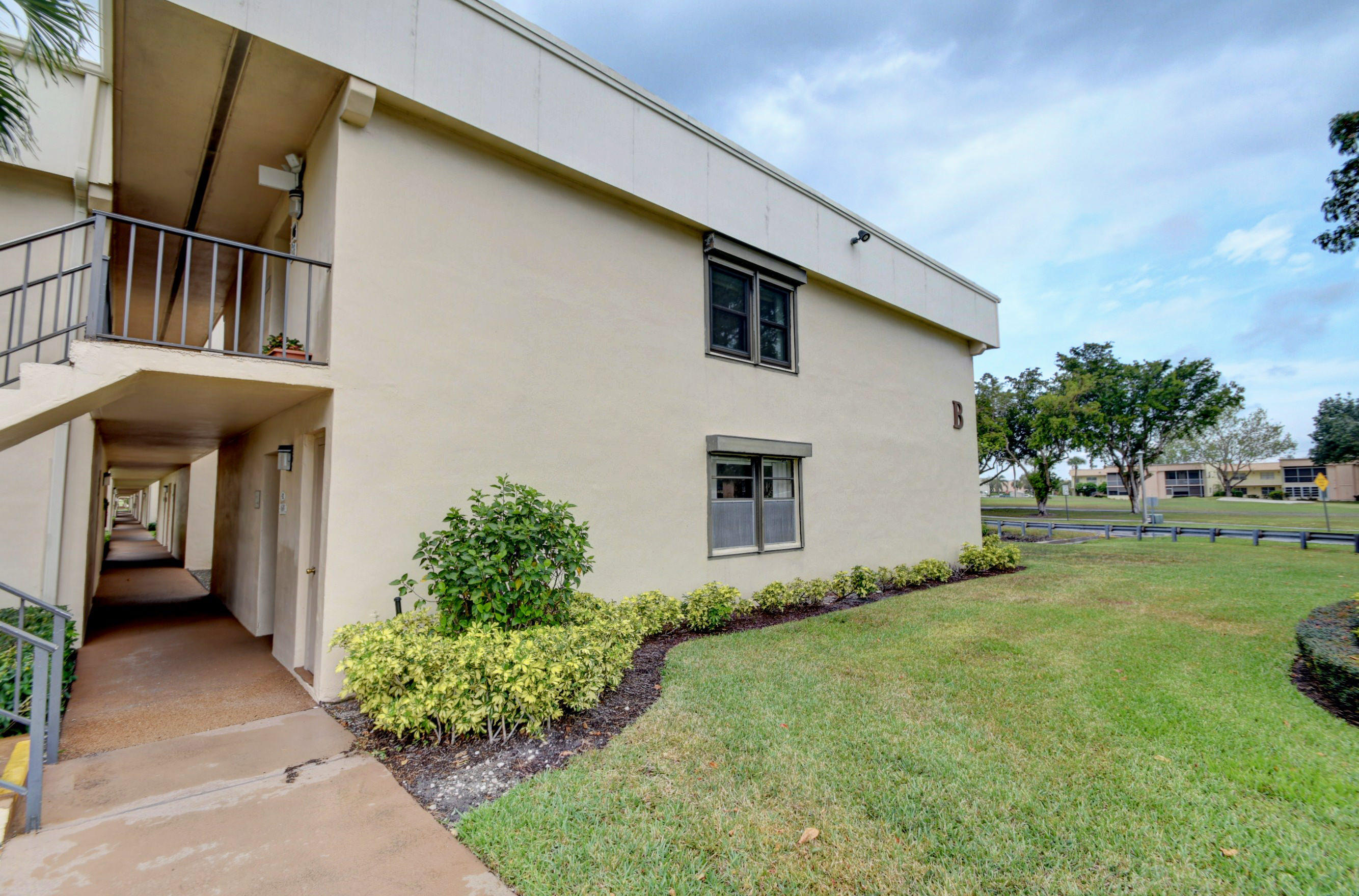 KINGS POINT - Residential