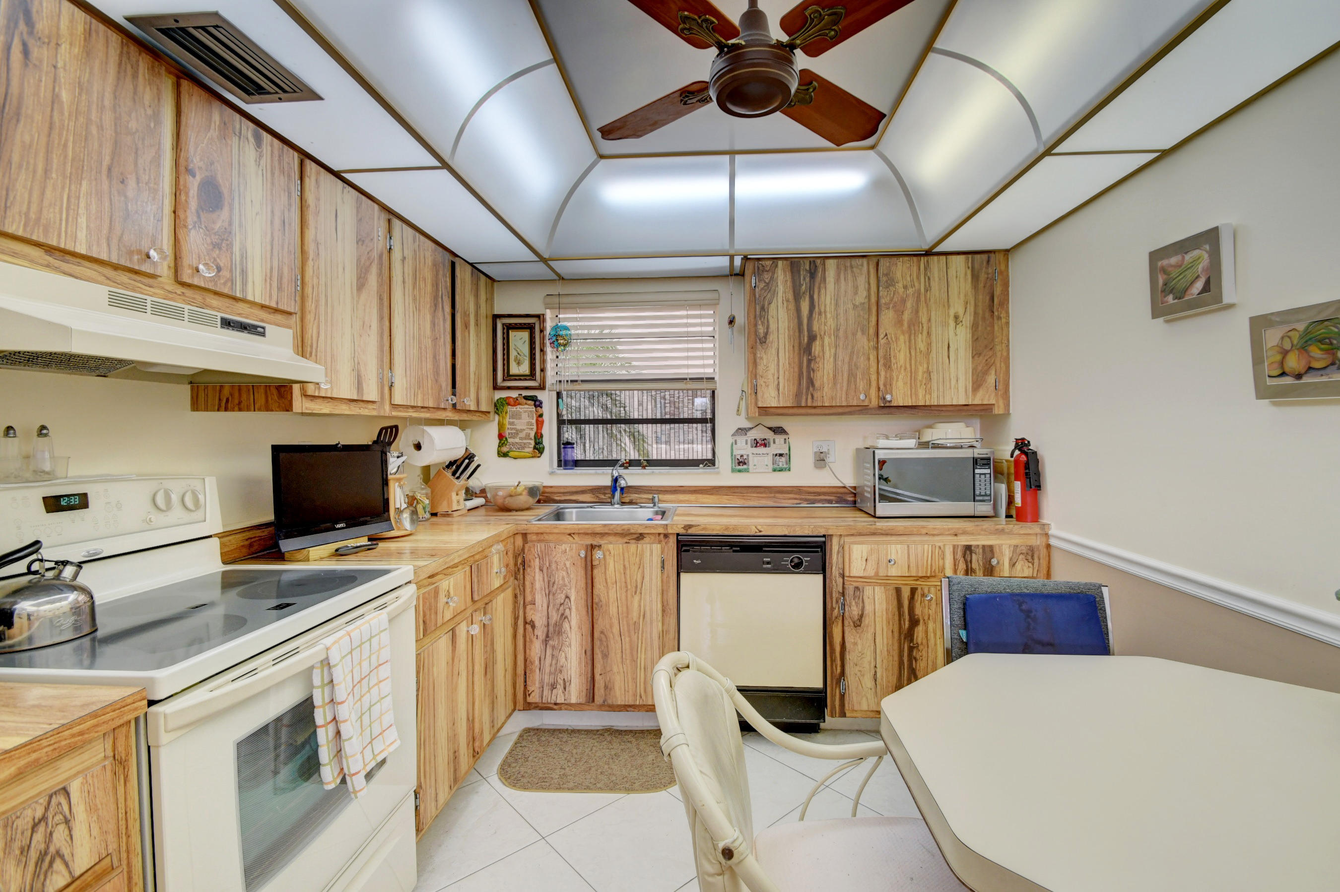 KINGS POINT - Residential