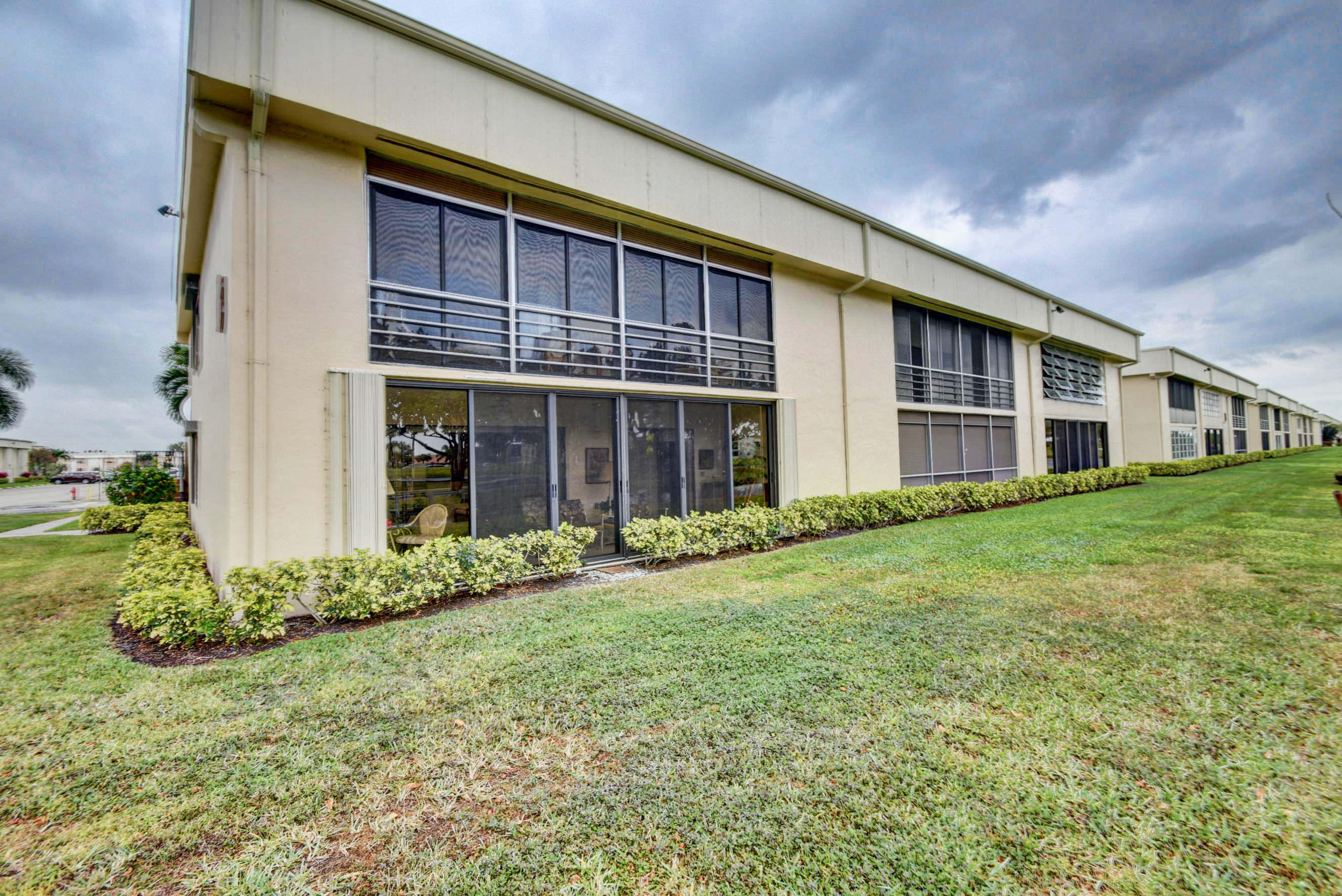 KINGS POINT - Residential