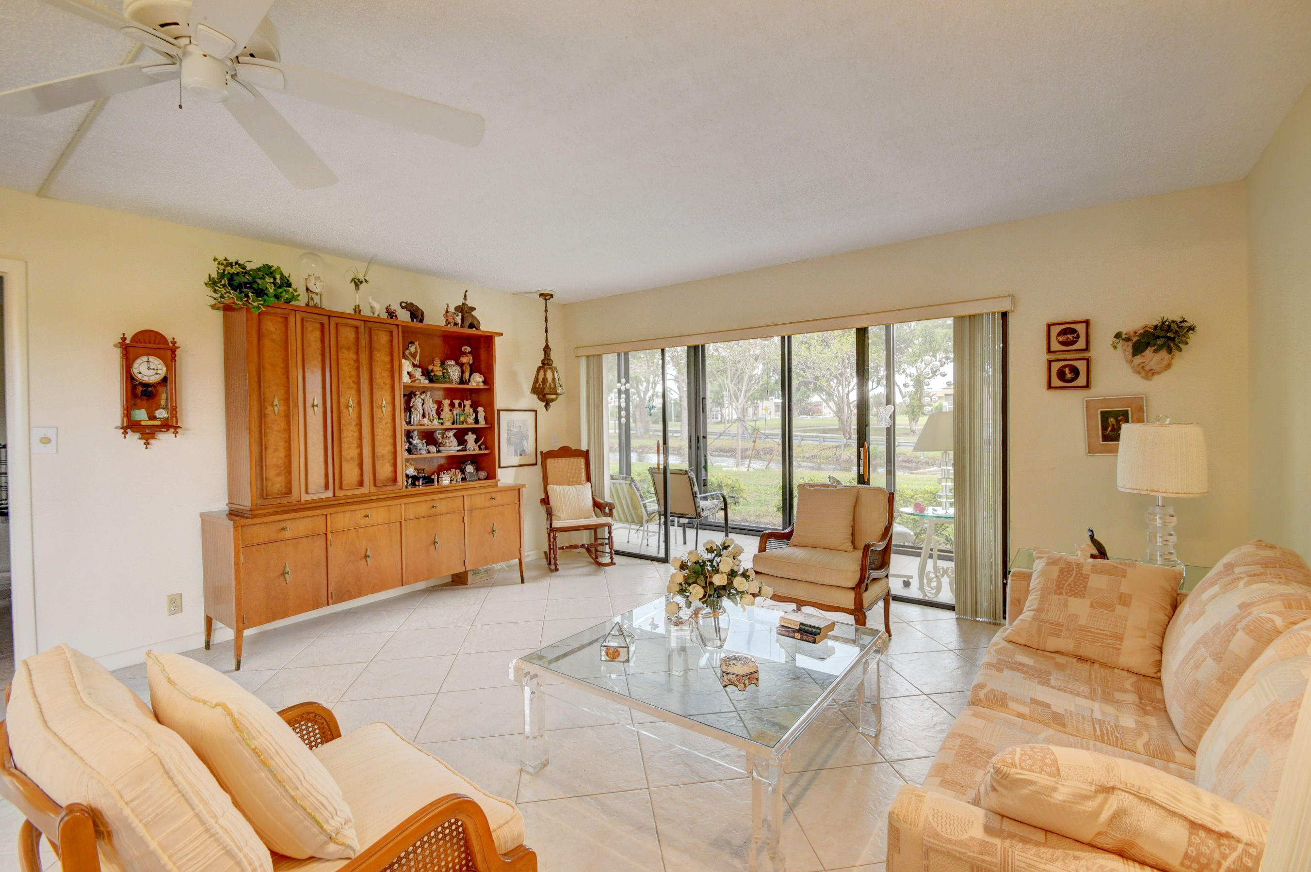 KINGS POINT - Residential