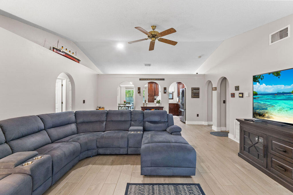 PORT ST LUCIE SECTION  31 - Residential