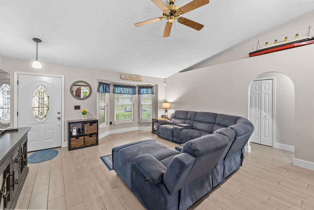 PORT ST LUCIE SECTION  31 - Residential