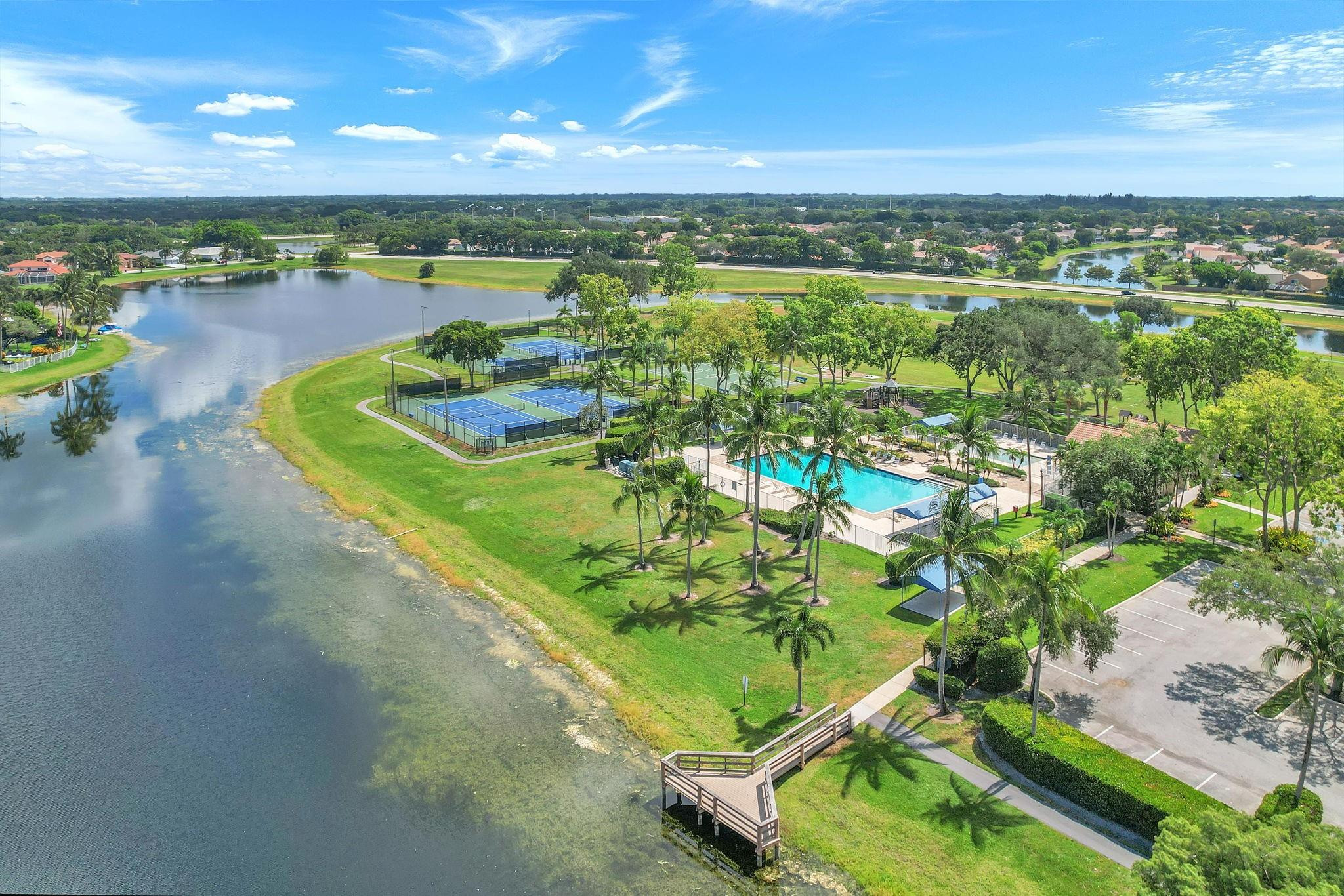 LAKE CHARLESTON - Residential