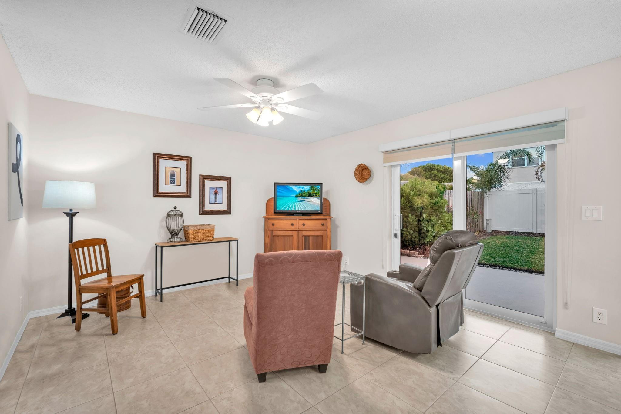 LAKE CHARLESTON - Residential