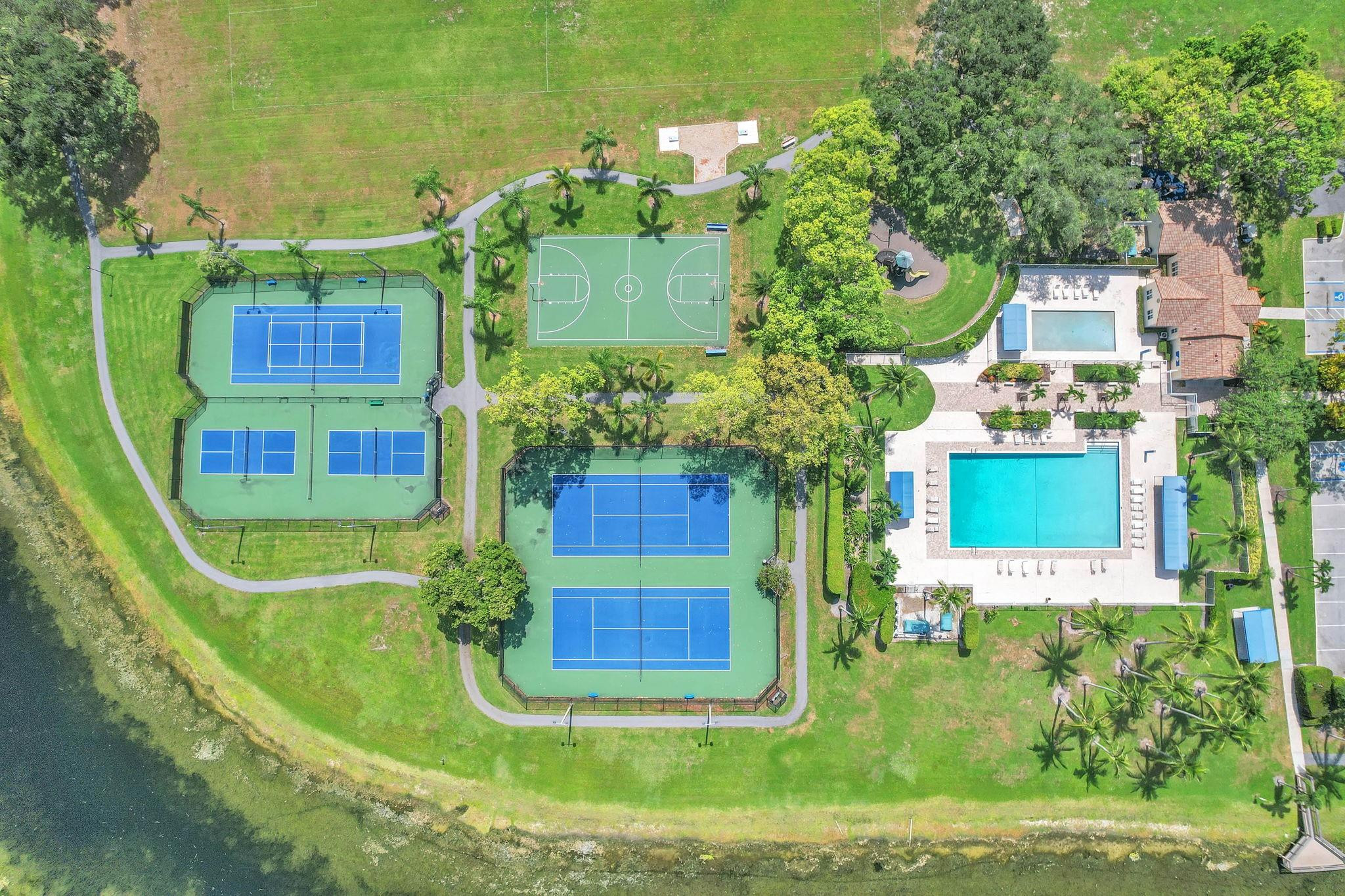 LAKE CHARLESTON - Residential