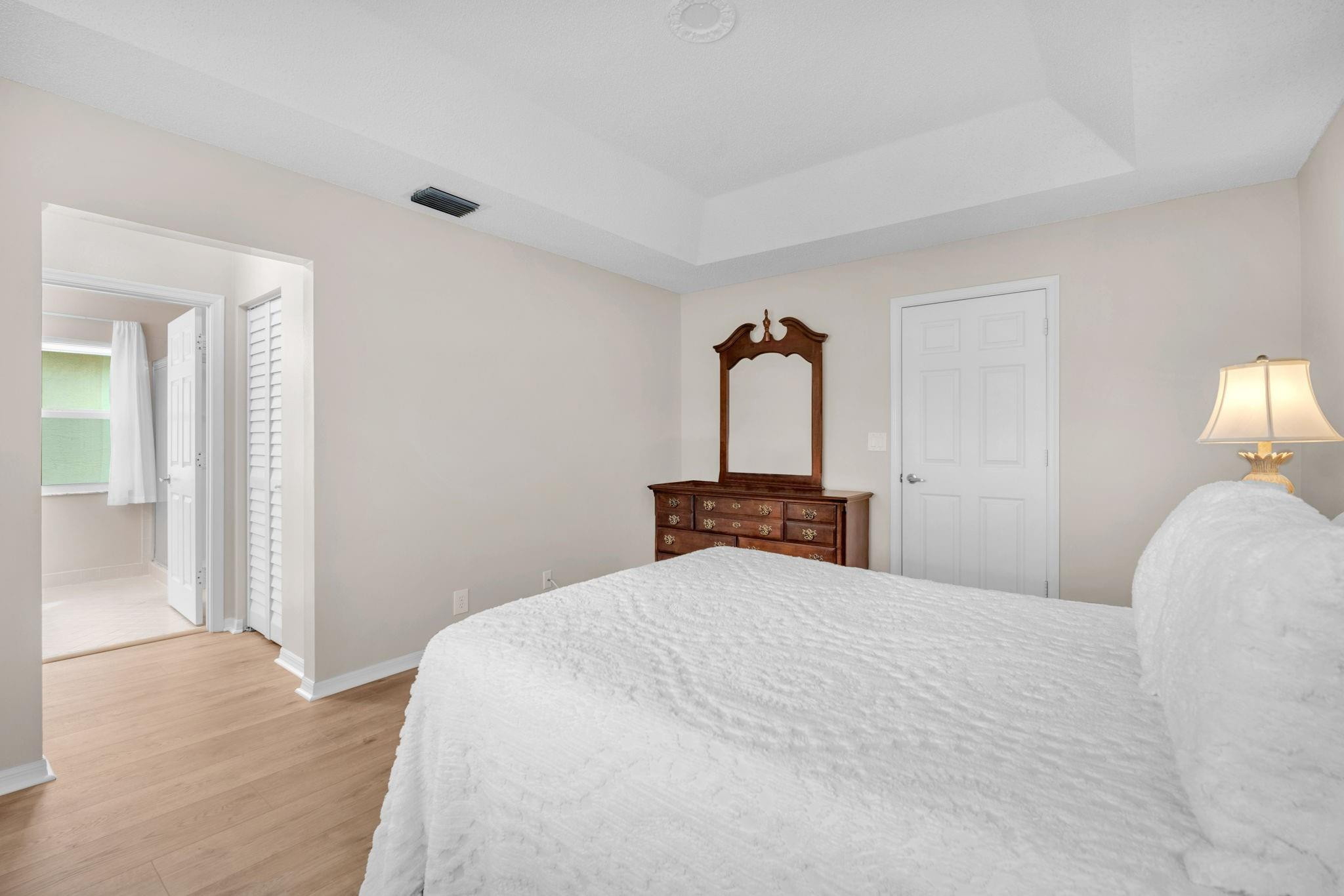 LAKE CHARLESTON - Residential