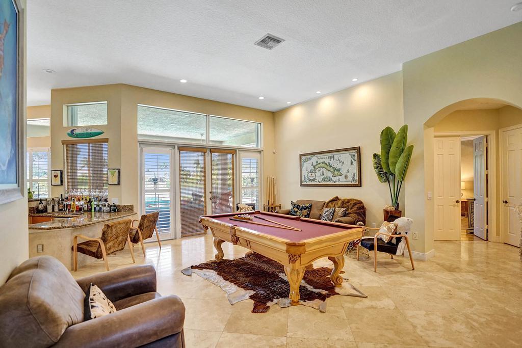 RIVERSTONE - Residential Lease