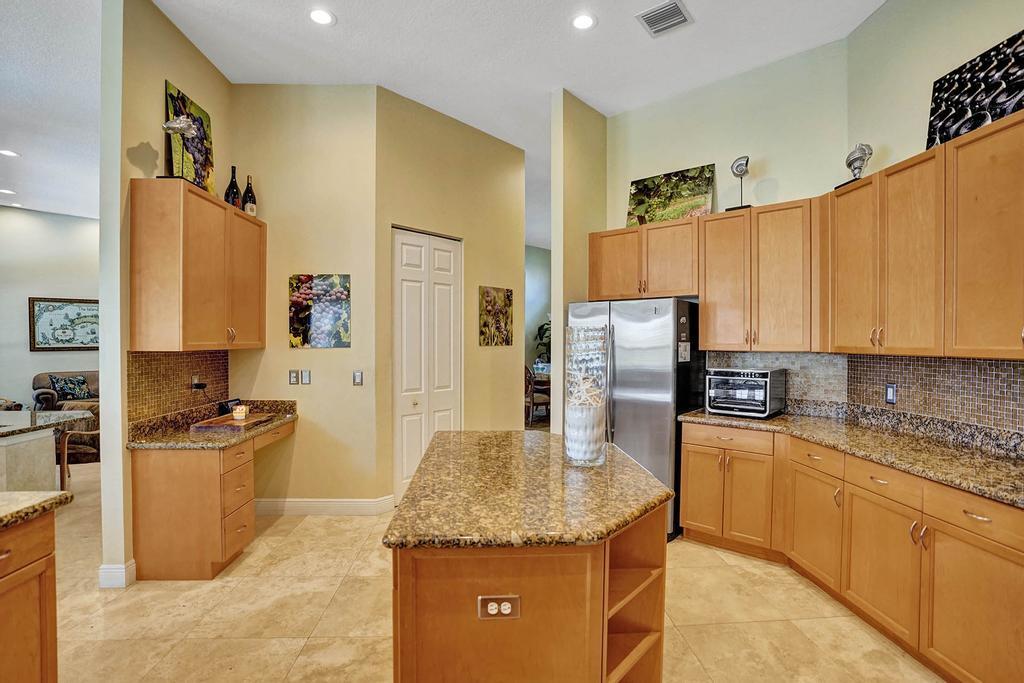 RIVERSTONE - Residential Lease