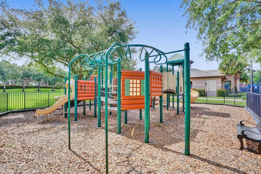 RIVERSTONE - Residential Lease