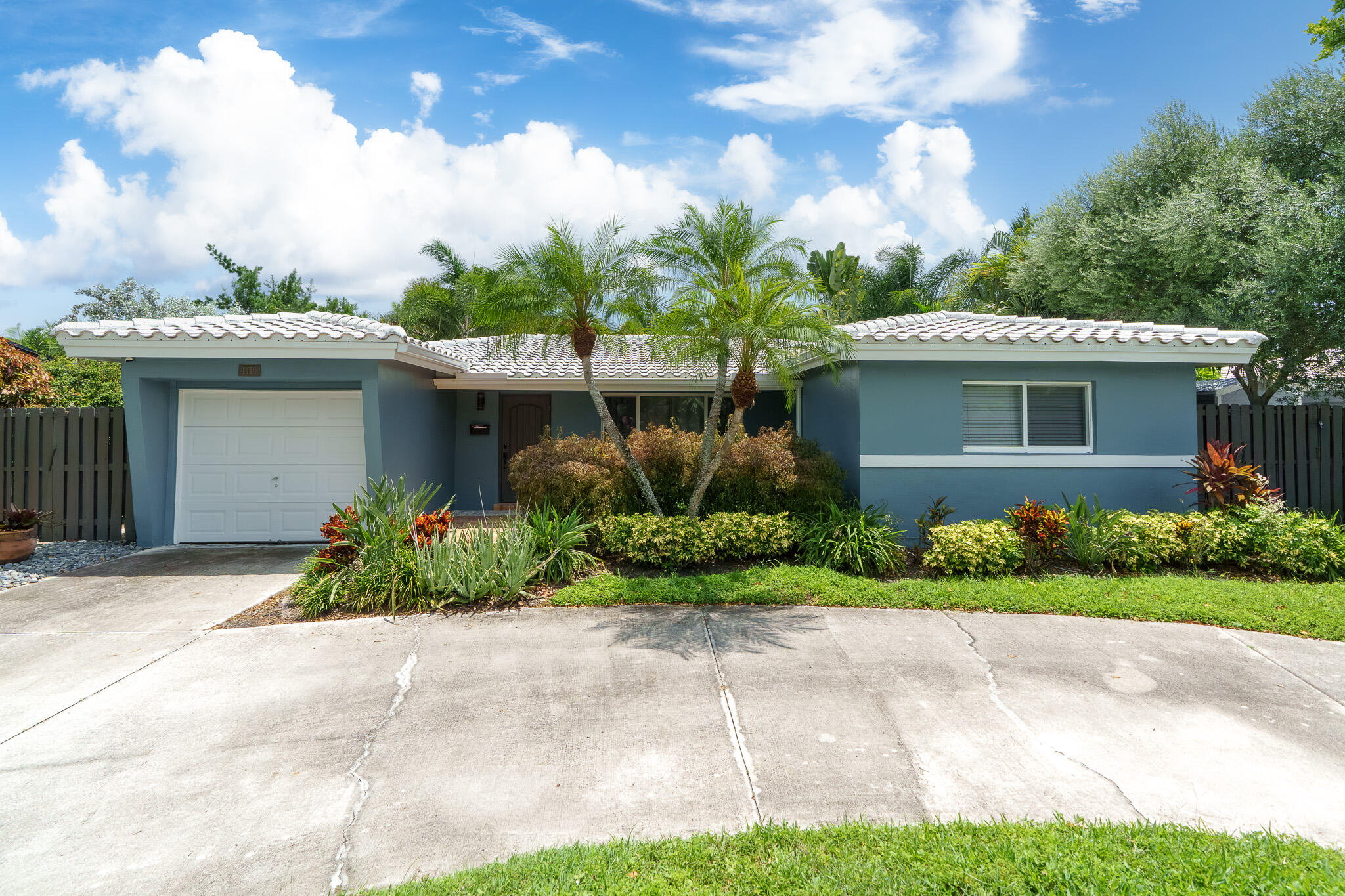 Turnkey 3-Bedroom, 2-Bath Heated Pool Home in Desirable Oakland Park - Fully Operating Airbnb!Welcome to your tropical retreat--whether as a private residence, vacation getaway, or income-generating investment! This beautifully updated home features a large open kitchen with stainless steel appliances, granite countertops, and tile flooring throughout. The owner's suite boasts a private bath, while two additional bedrooms provide plenty of space for family or guests.Step outside to your own heated pool, framed by lush tropical landscaping for the ultimate private oasis. Enjoy peace of mind with a 2018 roof and all impact windows and doors.