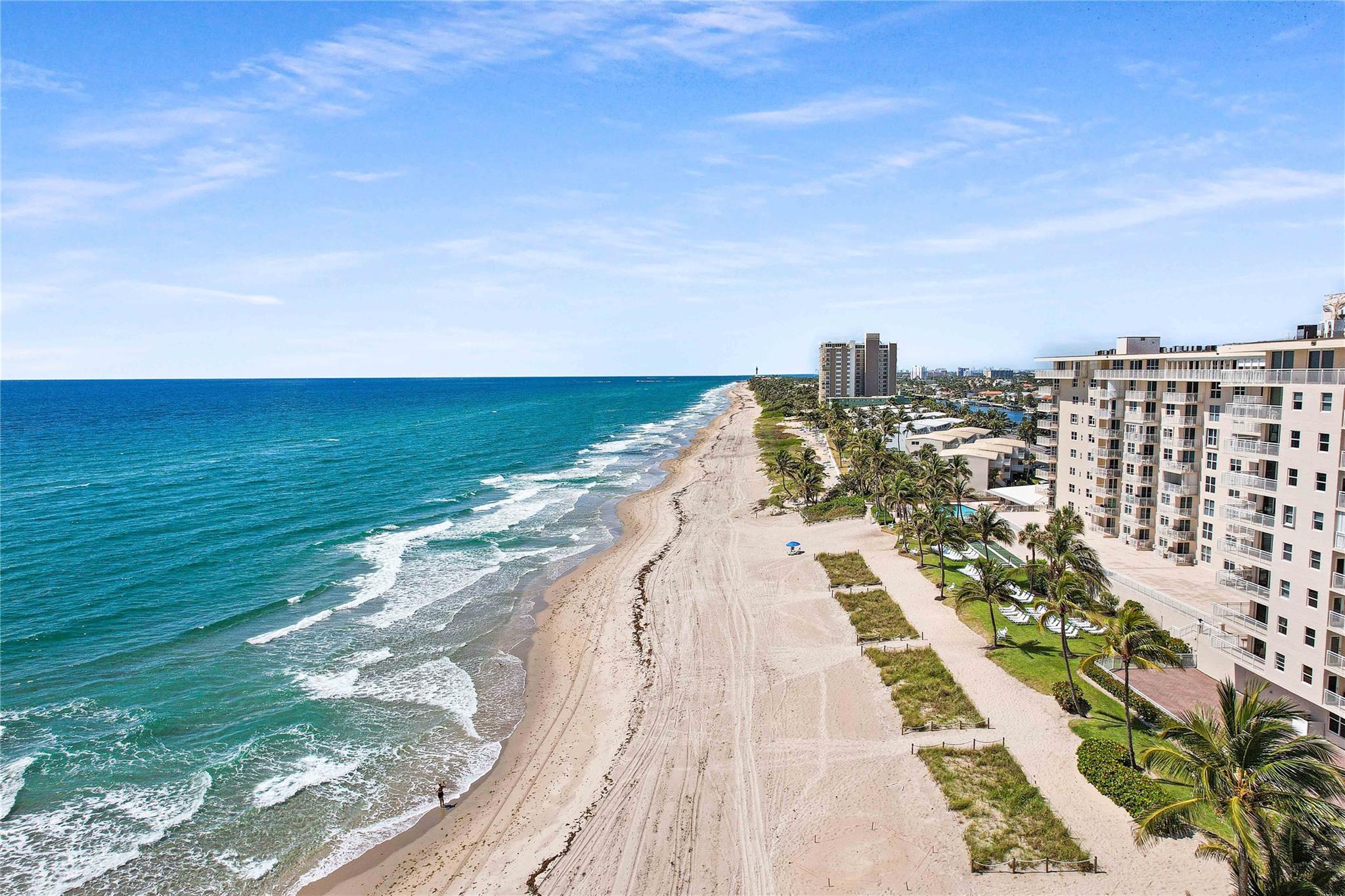 HILLSBORO LE BARON - Residential