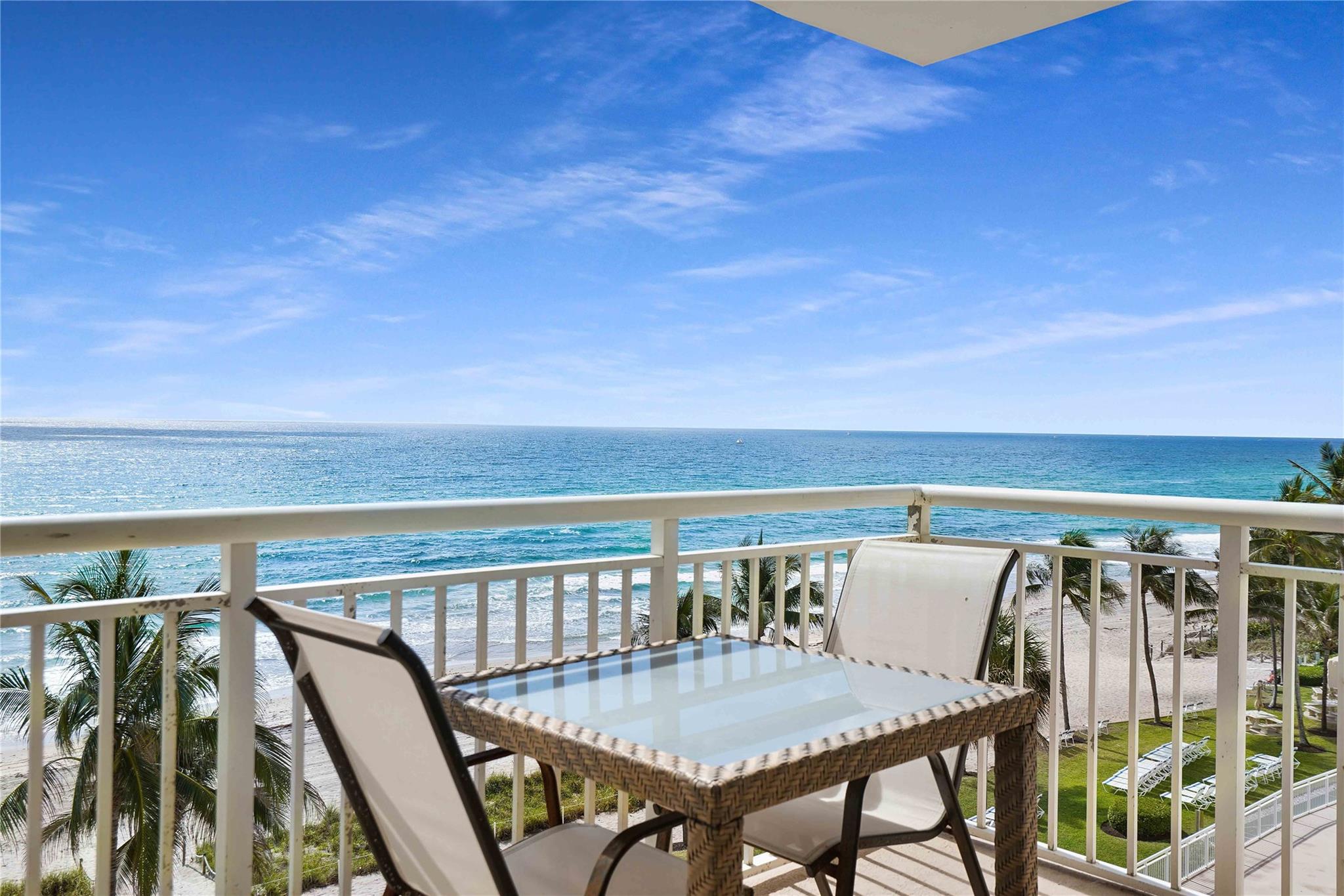 HILLSBORO LE BARON - Residential