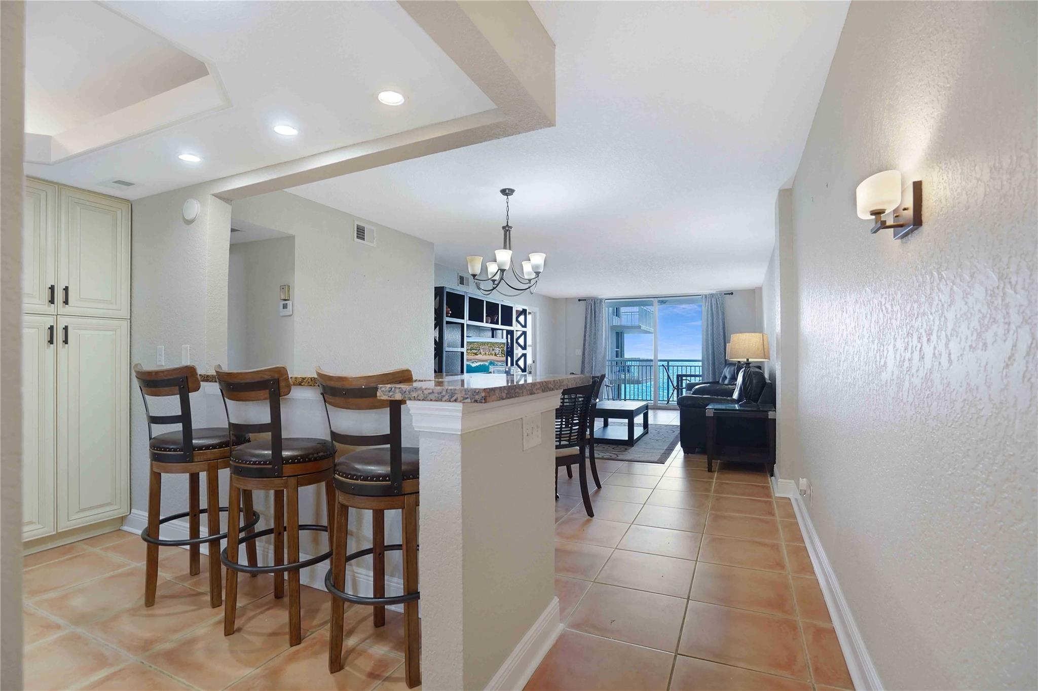 HILLSBORO LE BARON - Residential
