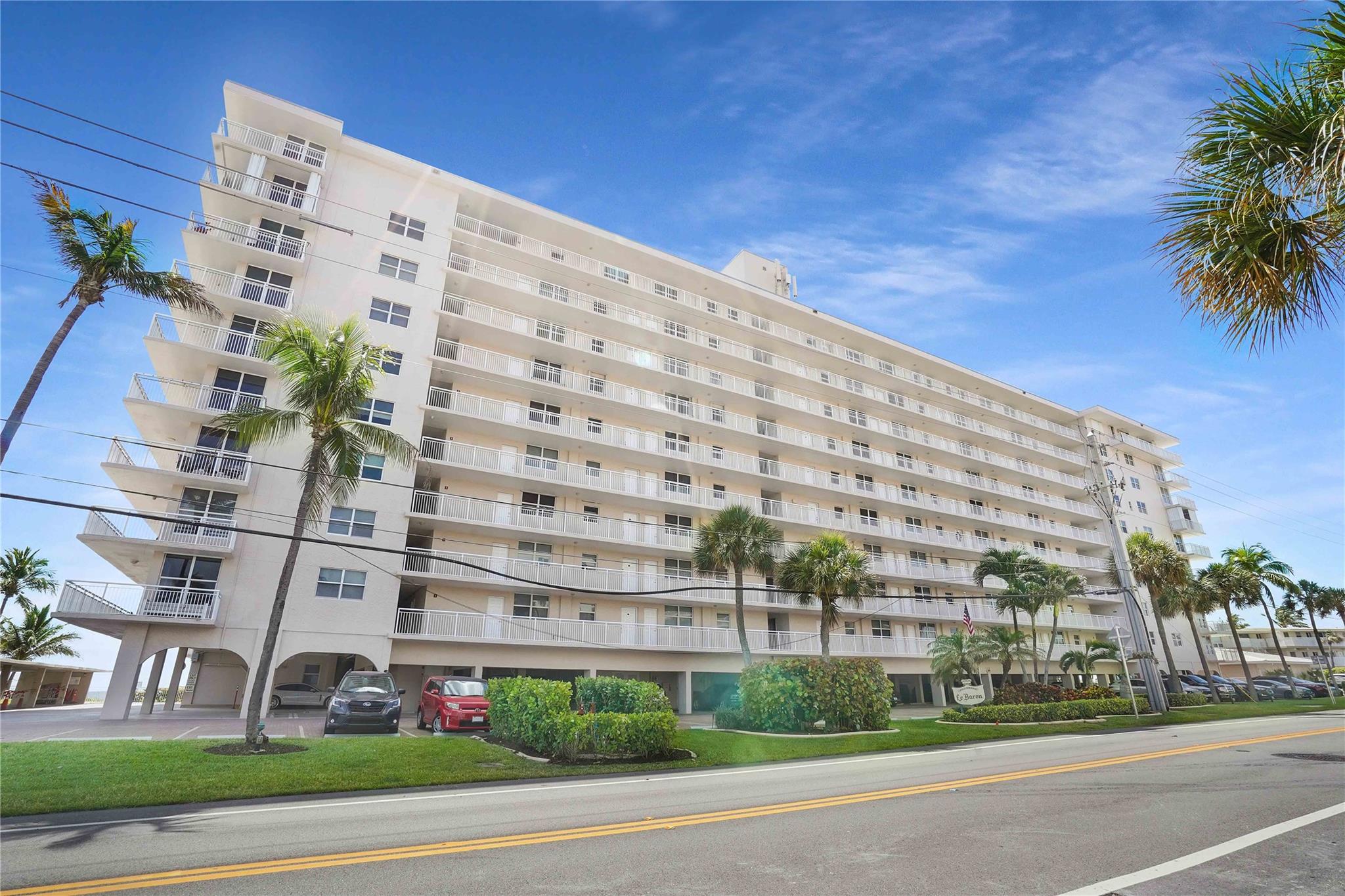 HILLSBORO LE BARON - Residential