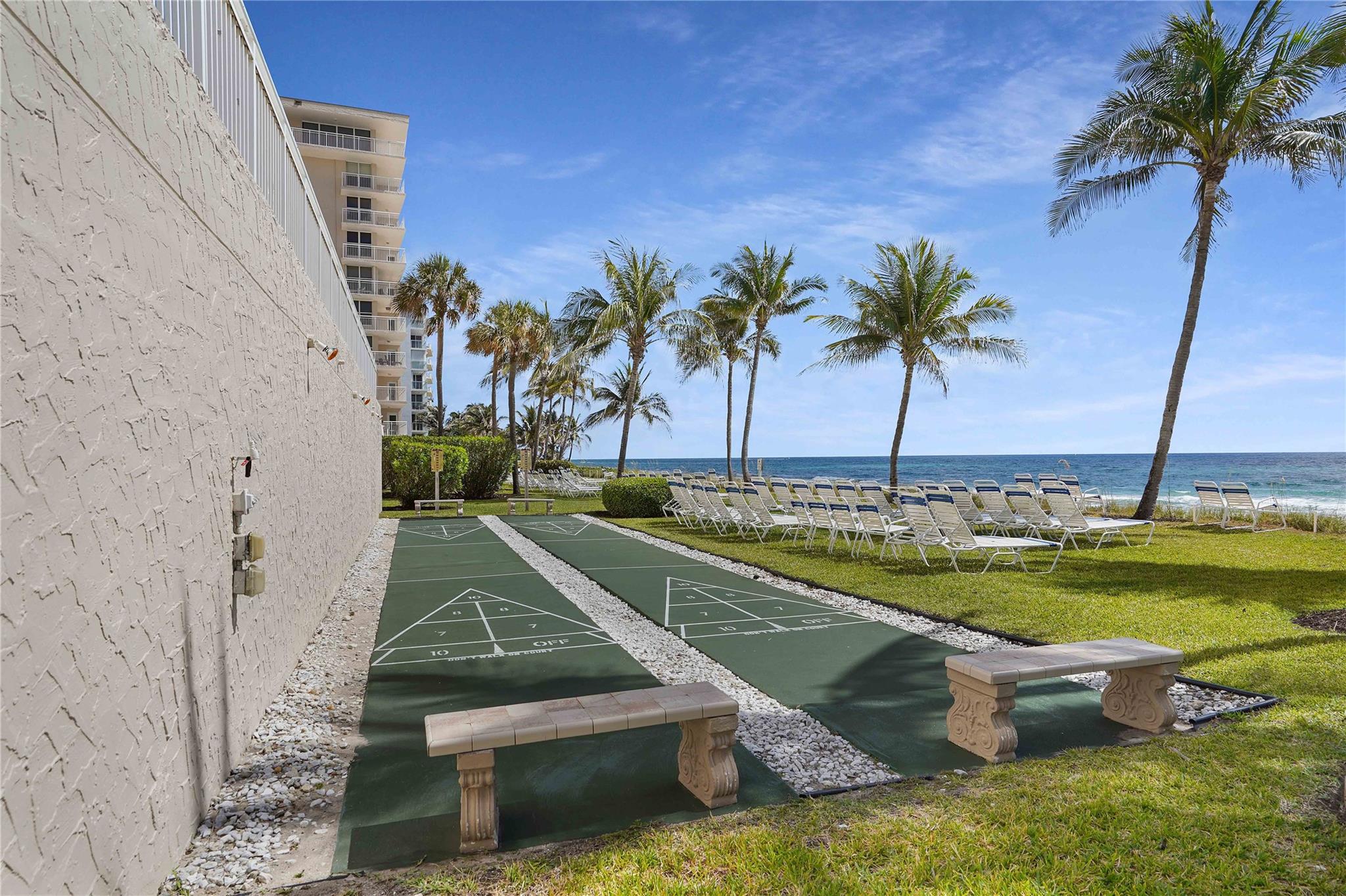 HILLSBORO LE BARON - Residential