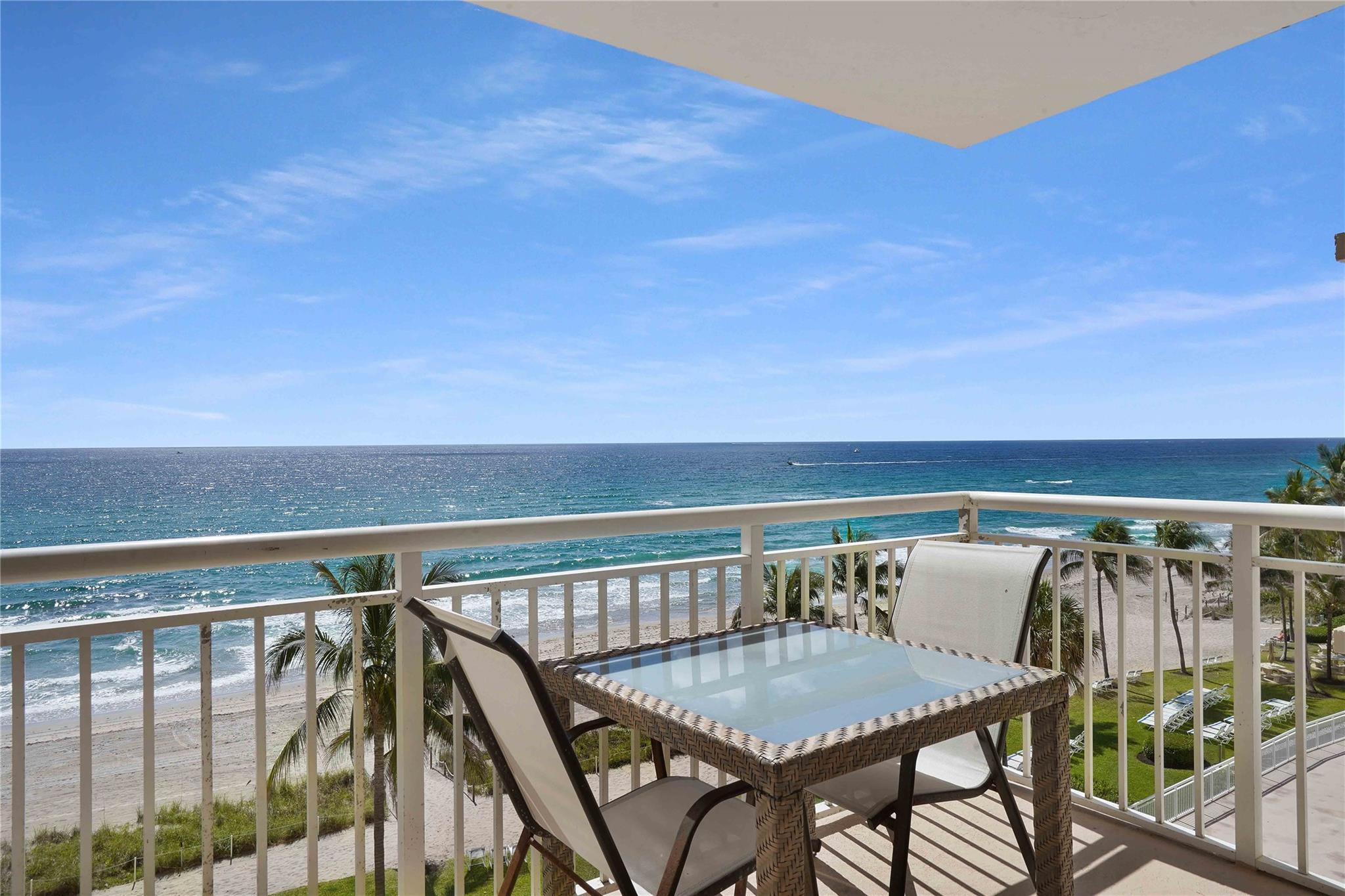 HILLSBORO LE BARON - Residential