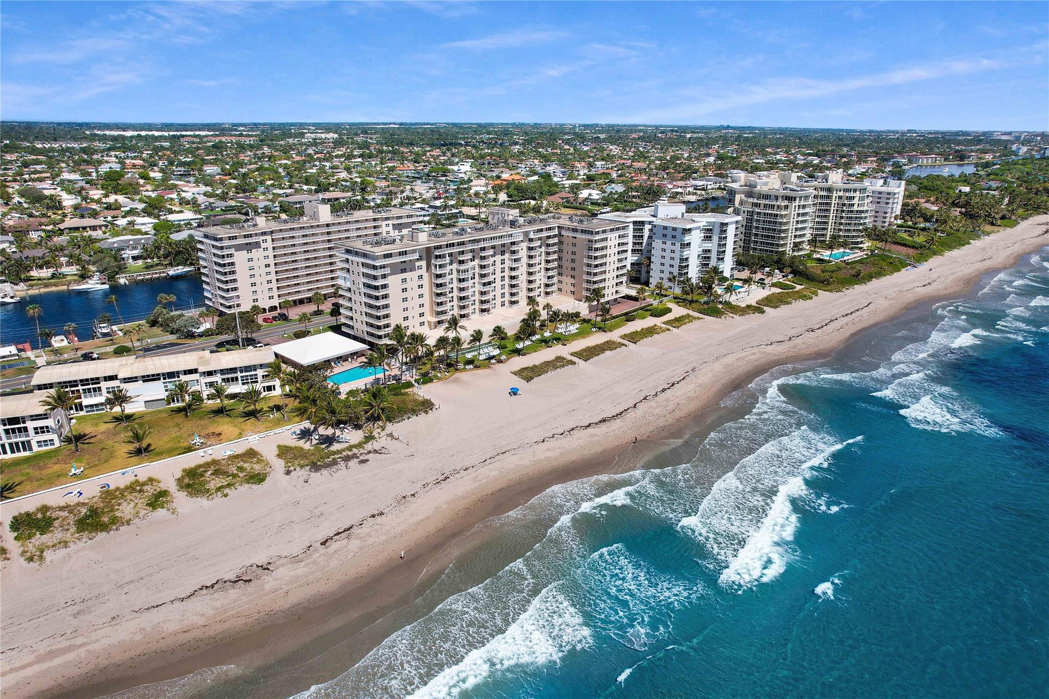 HILLSBORO LE BARON - Residential