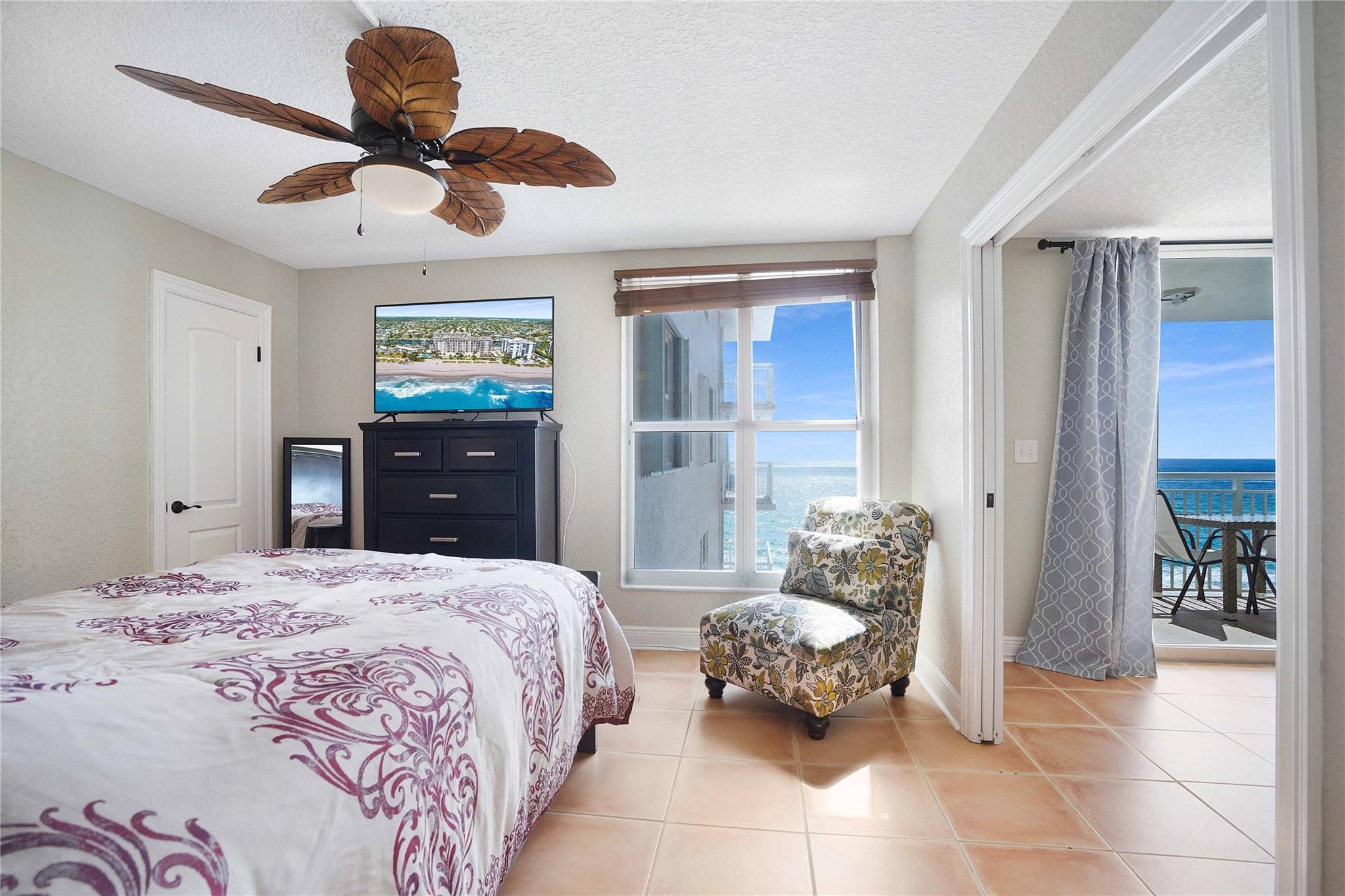 HILLSBORO LE BARON - Residential