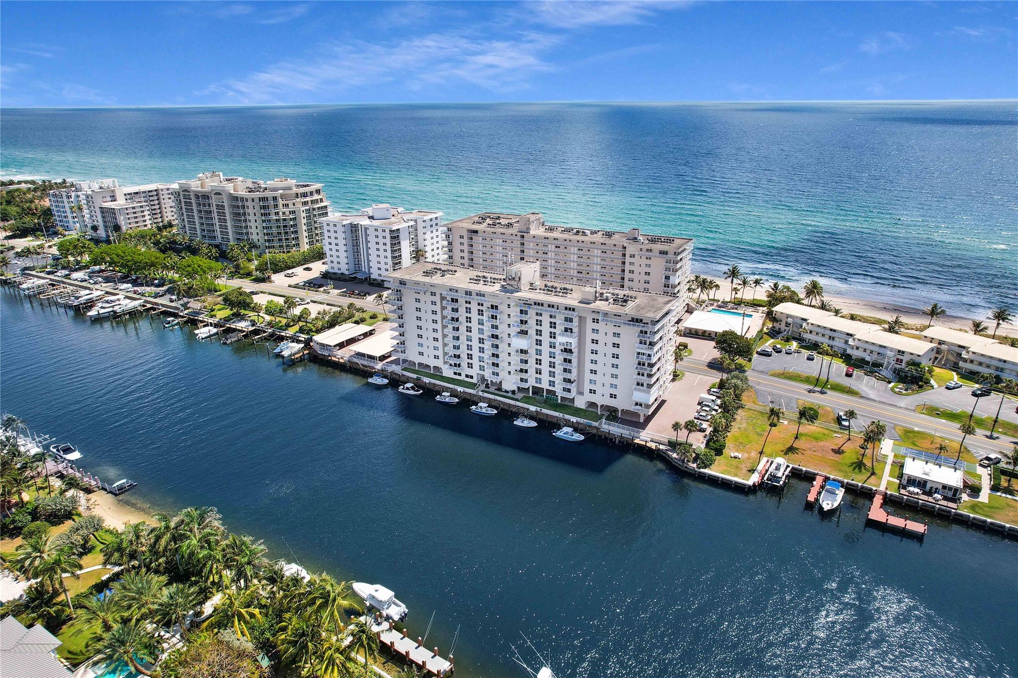 HILLSBORO LE BARON - Residential