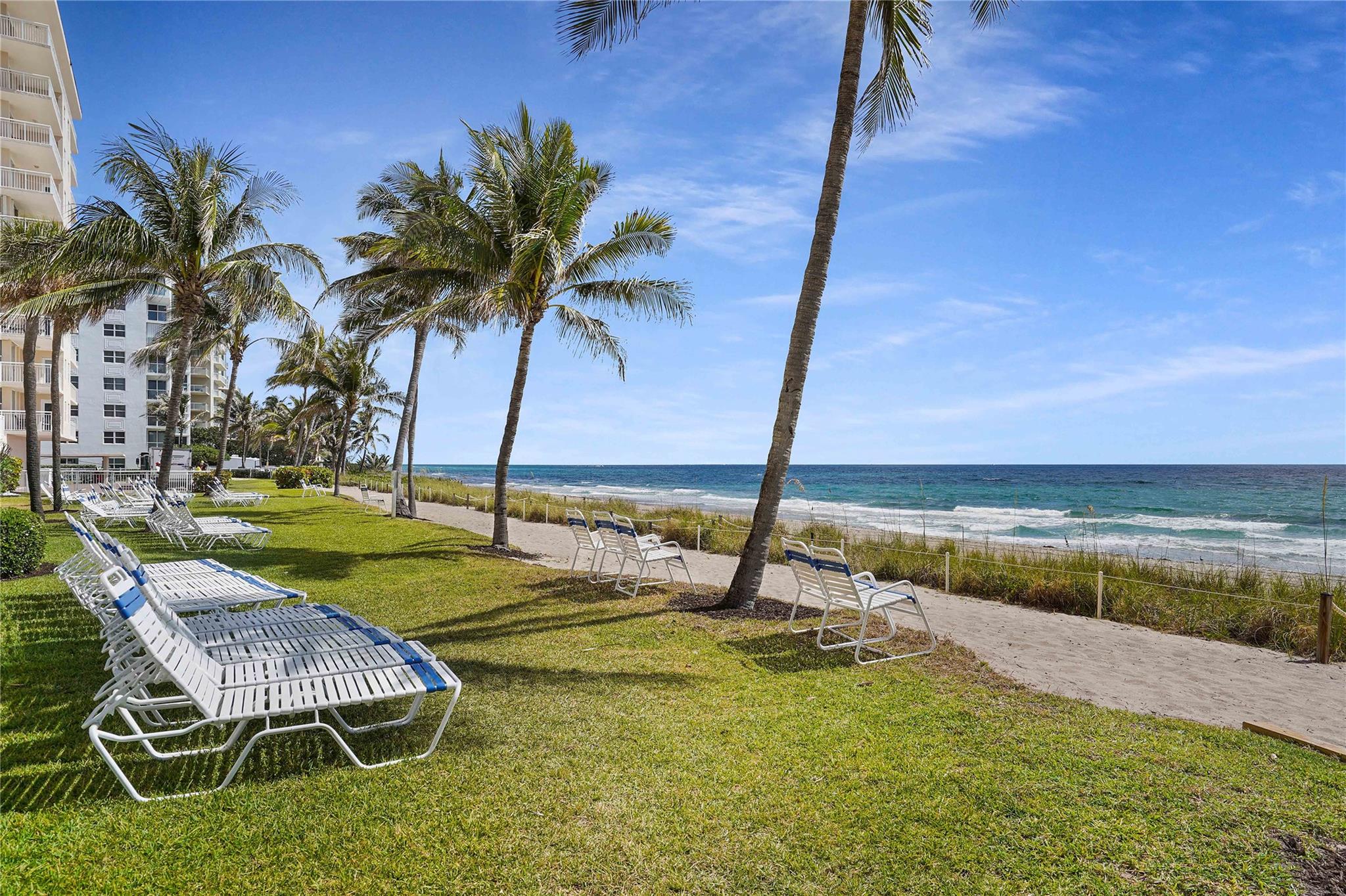 HILLSBORO LE BARON - Residential