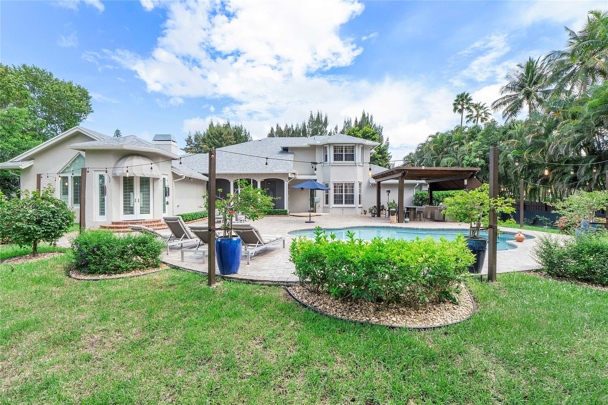 Pine Tree Estates - Residential