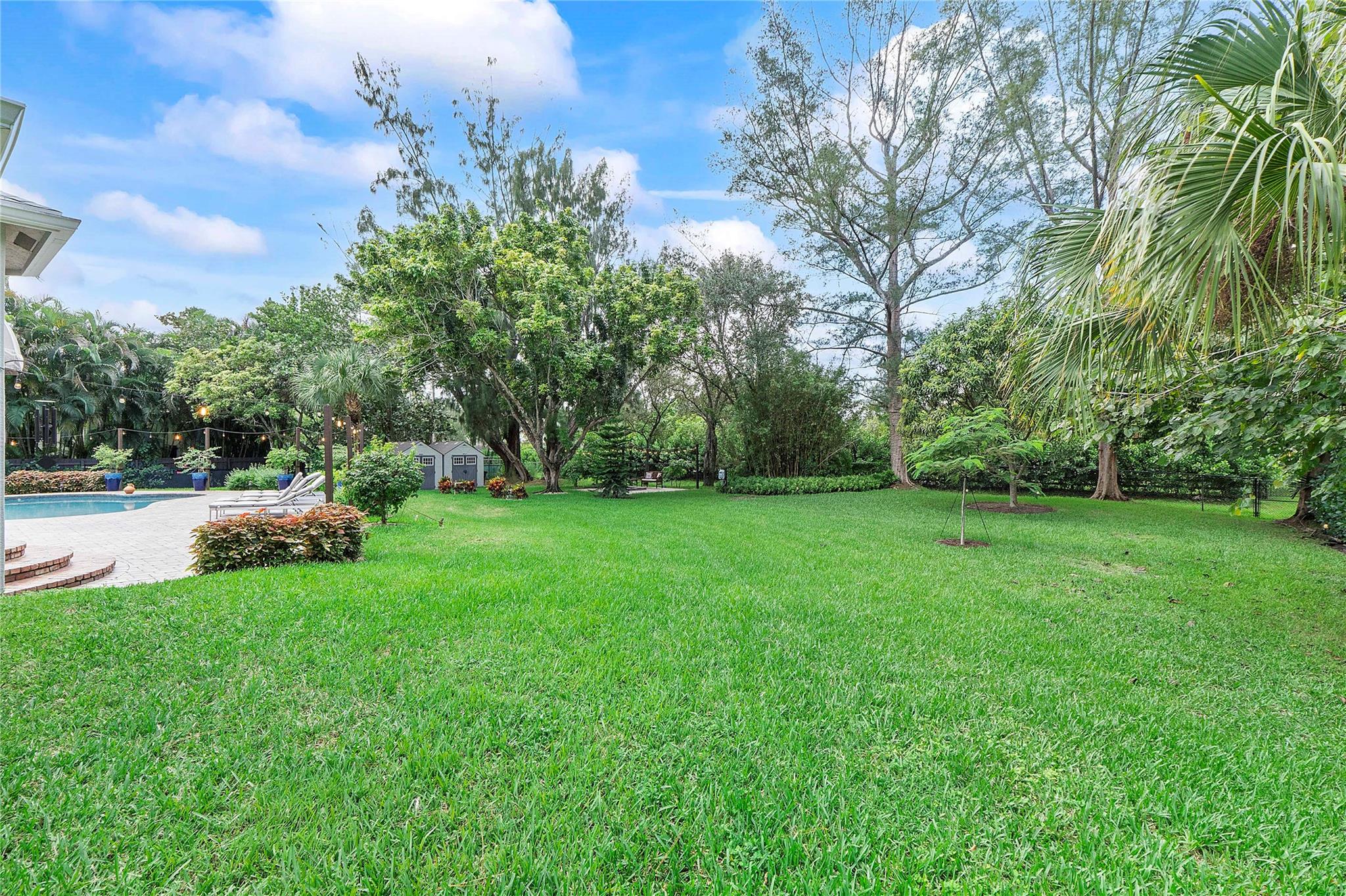 Pine Tree Estates - Residential