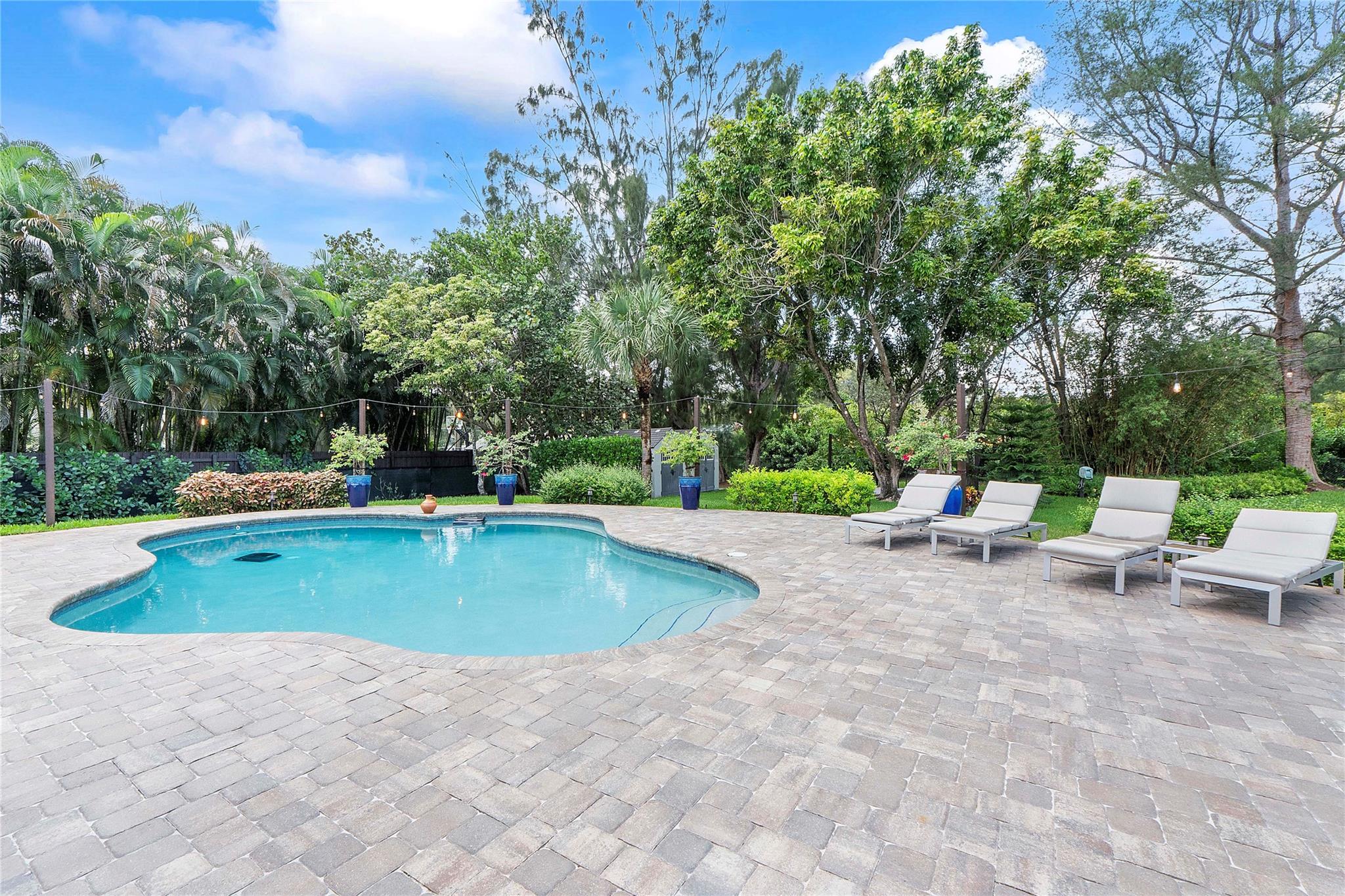 Pine Tree Estates - Residential