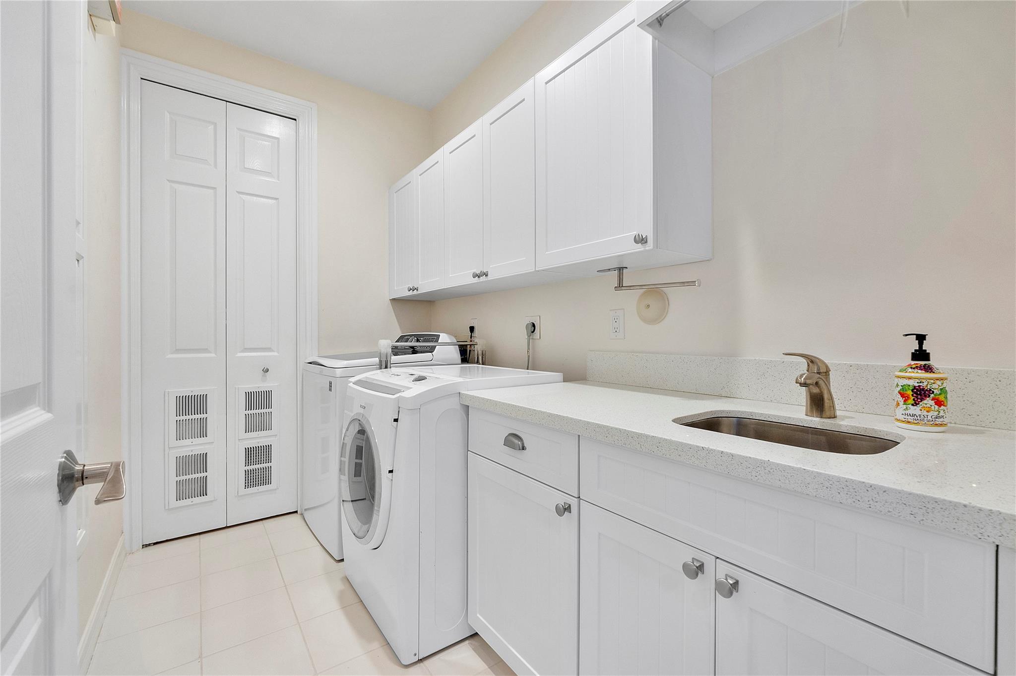 Pine Tree Estates - Residential
