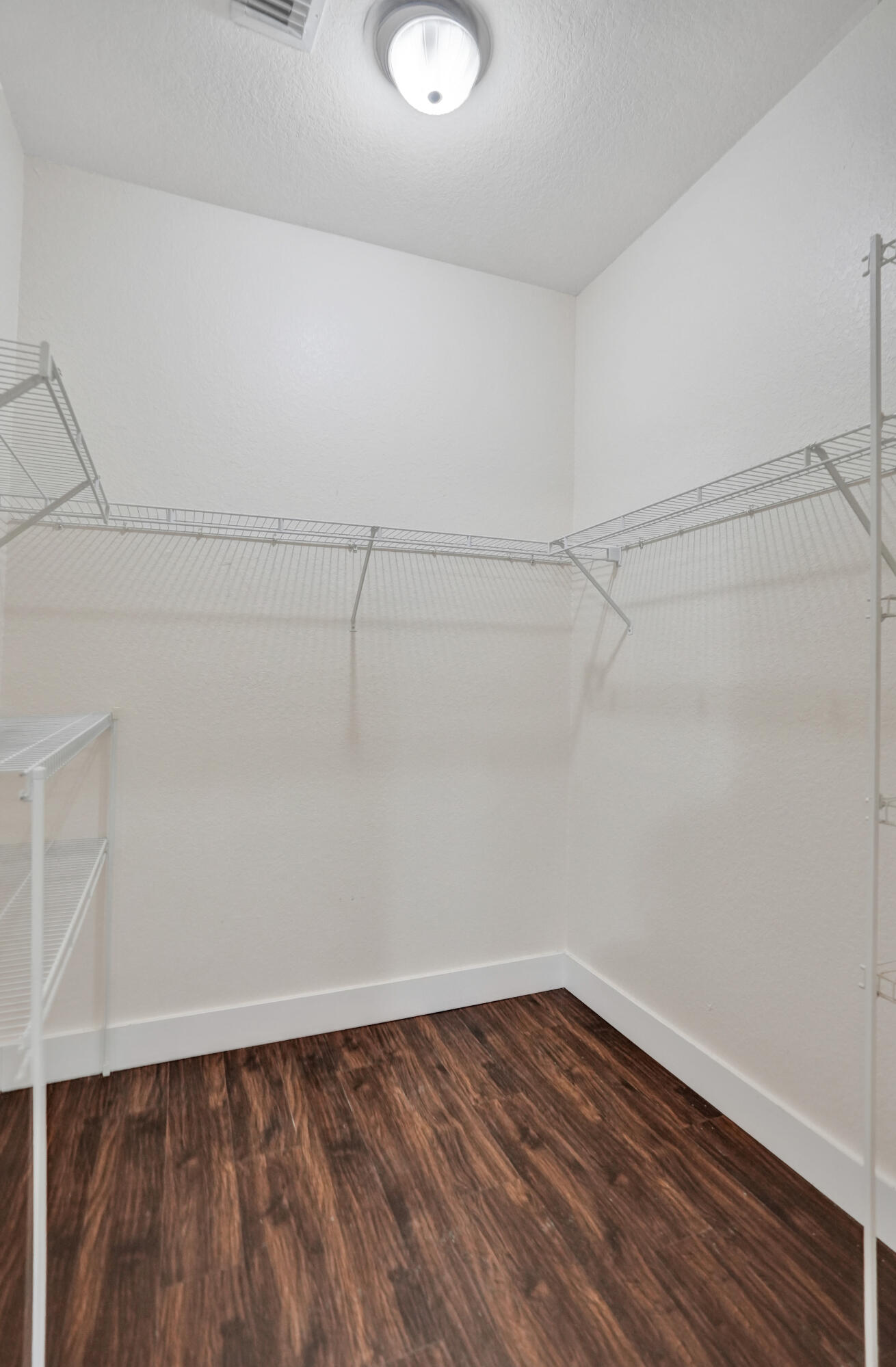 HAMPTON HILLS - Residential Lease