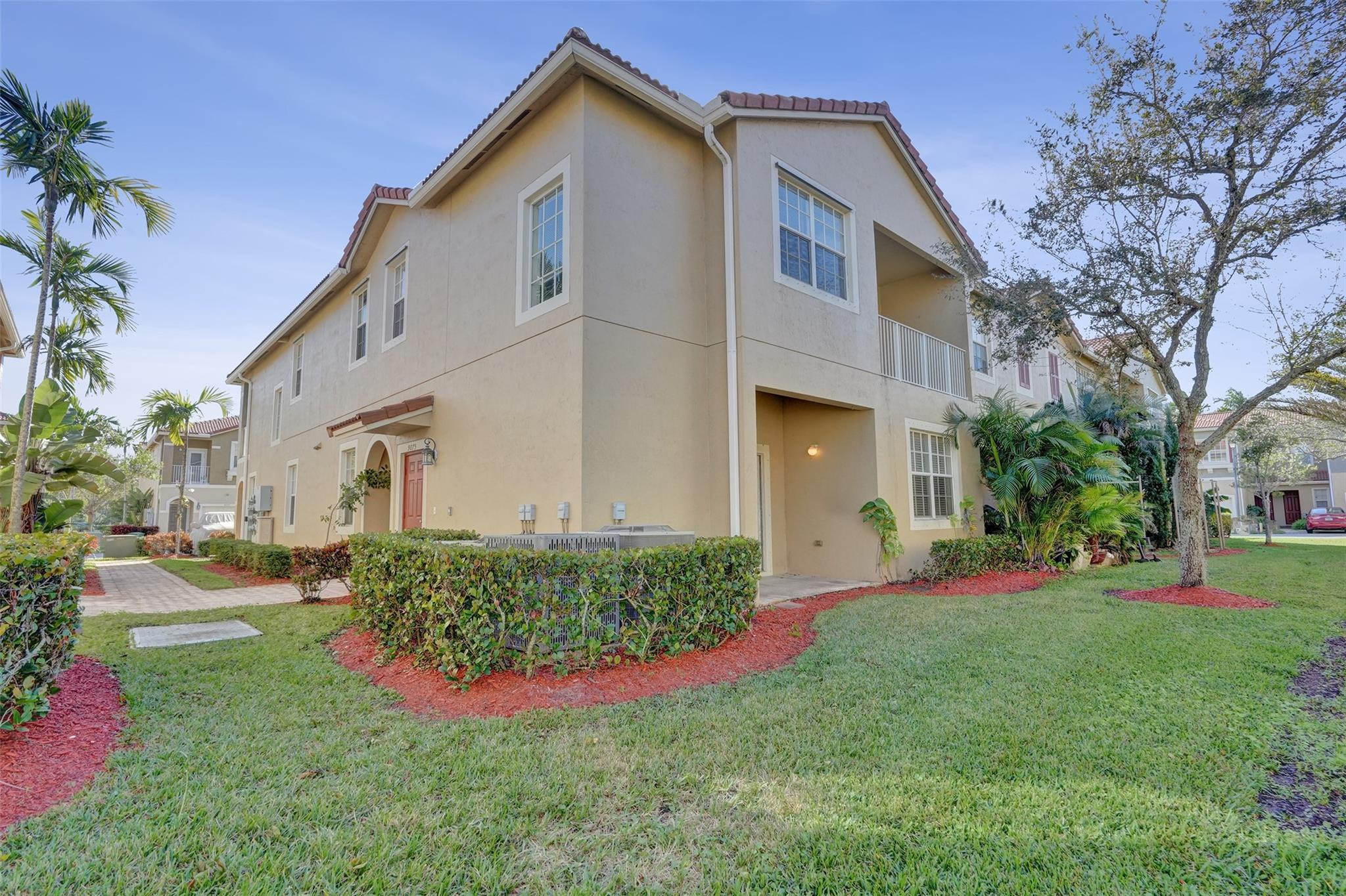 HAMPTON HILLS - Residential Lease