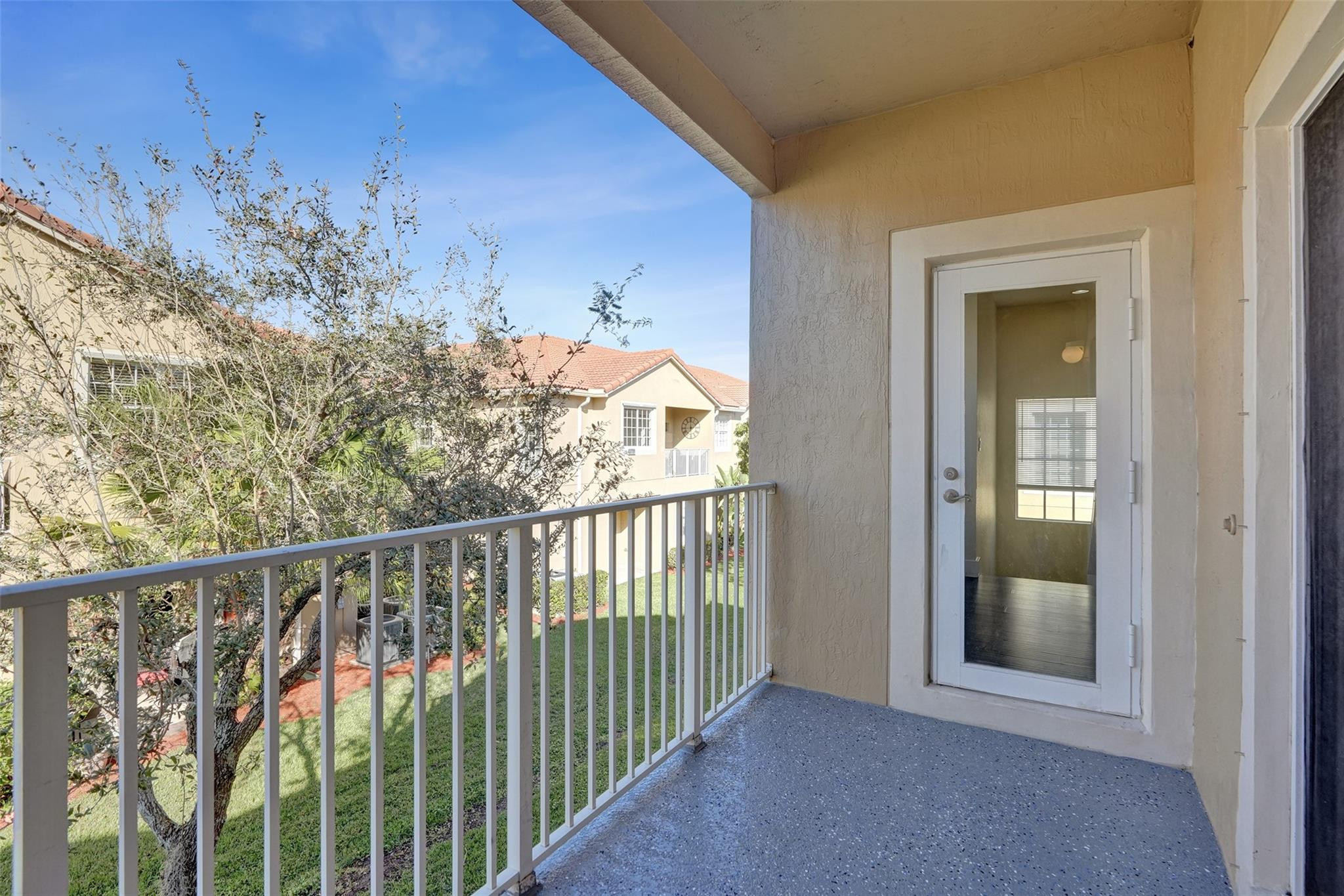 HAMPTON HILLS - Residential Lease