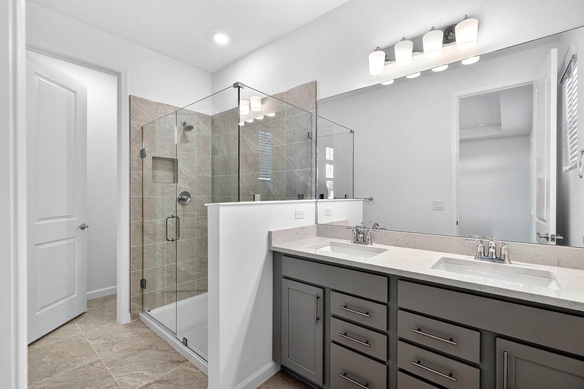 CAMELLIA 95 RIVERSIDE PUD - Residential Lease