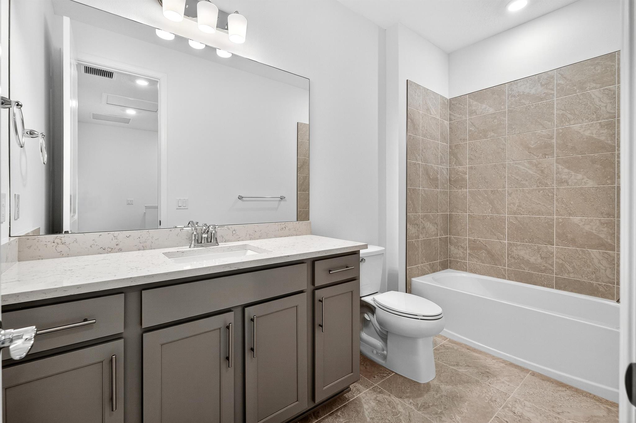 CAMELLIA 95 RIVERSIDE PUD - Residential Lease