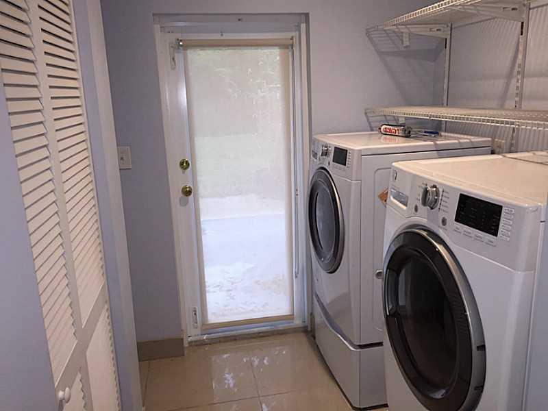 wilton manors unit 1 - Residential Lease