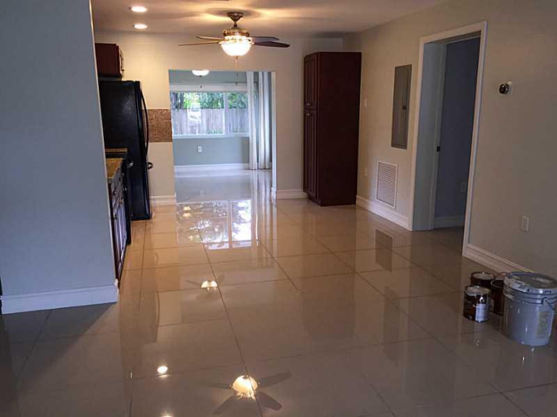 wilton manors unit 1 - Residential Lease