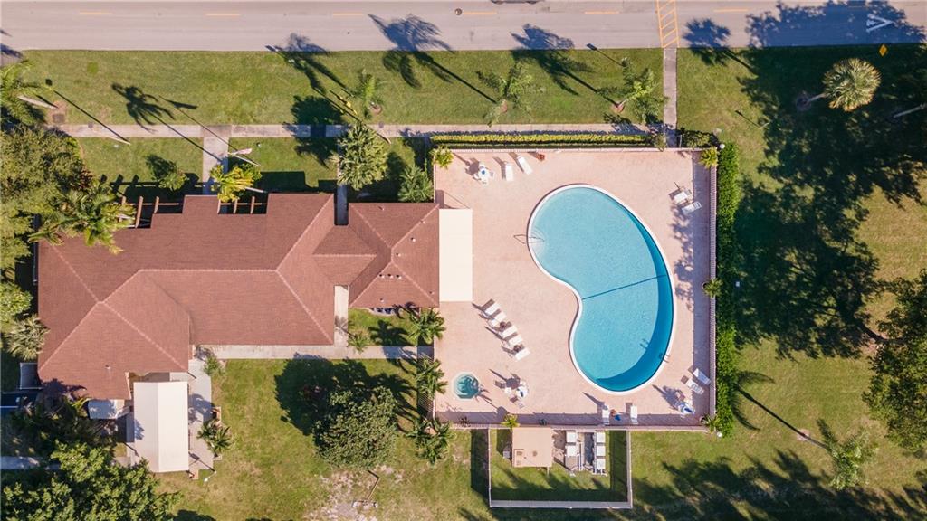 WATERS EDGE - Residential