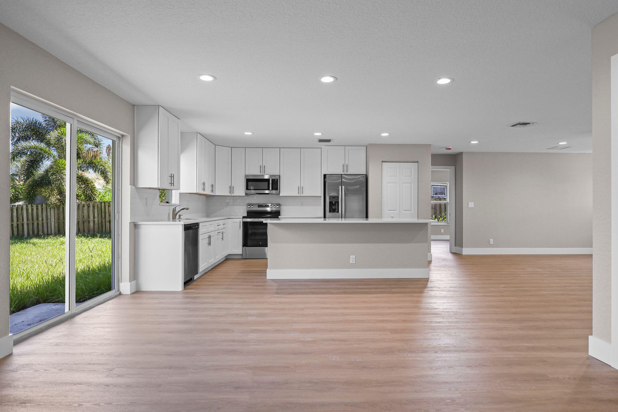 INDIAN RIVER ESTATES UNIT - Residential Lease