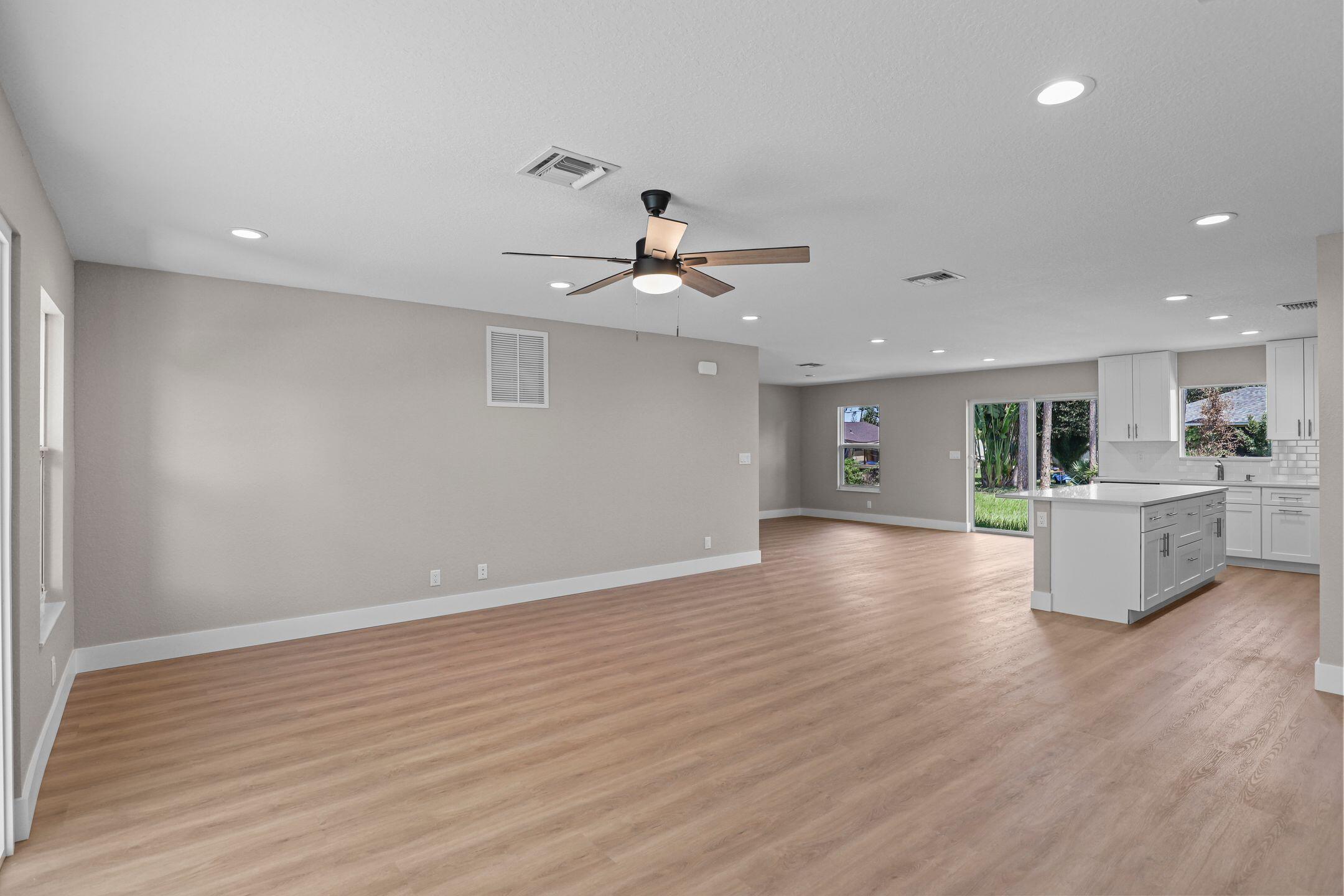 INDIAN RIVER ESTATES UNIT - Residential Lease