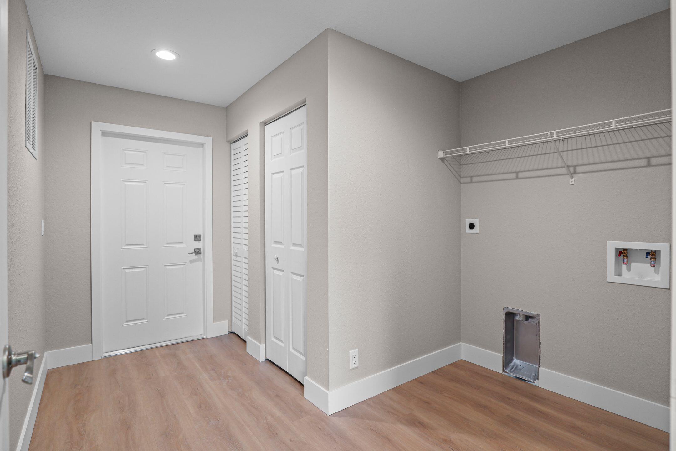 INDIAN RIVER ESTATES UNIT - Residential Lease