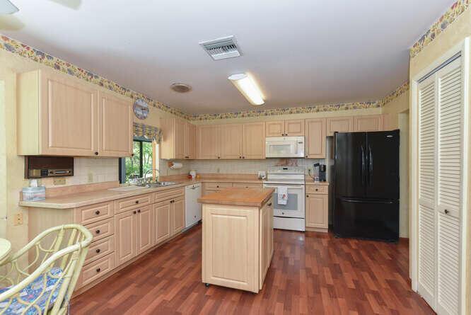 EAGLEWOOD - Residential
