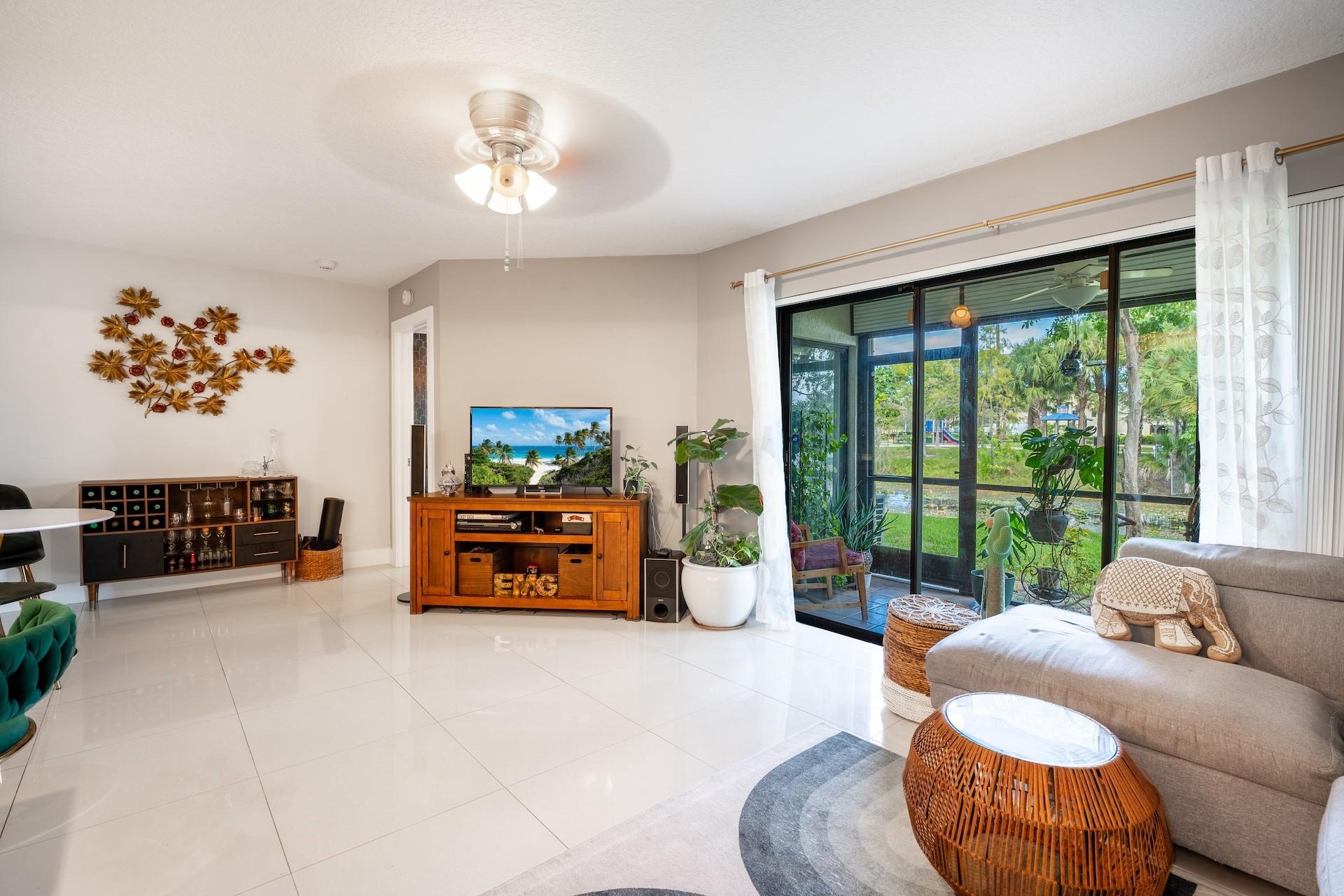 INDEPENDENCE BAY - Residential