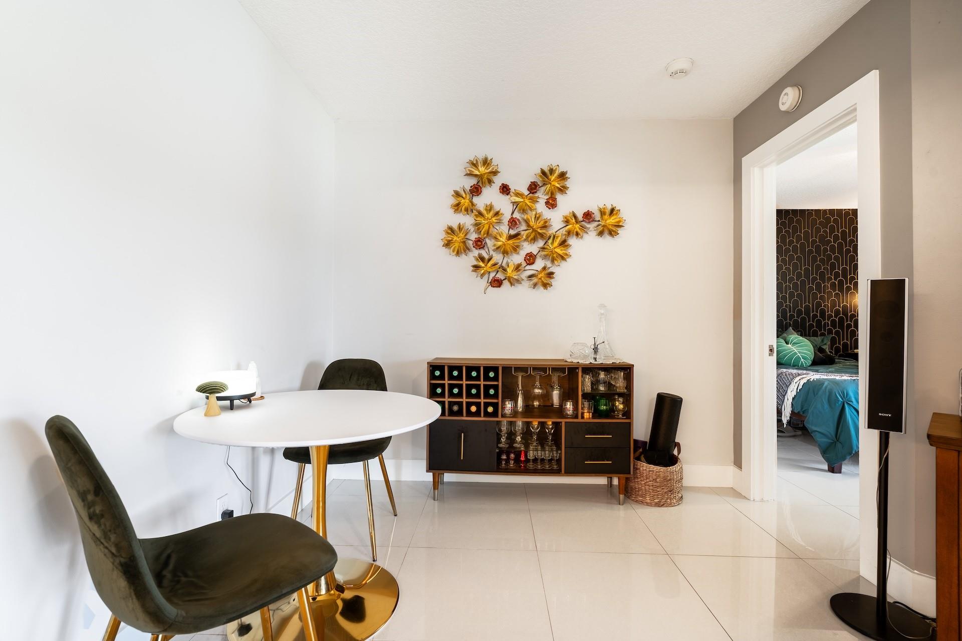 INDEPENDENCE BAY - Residential