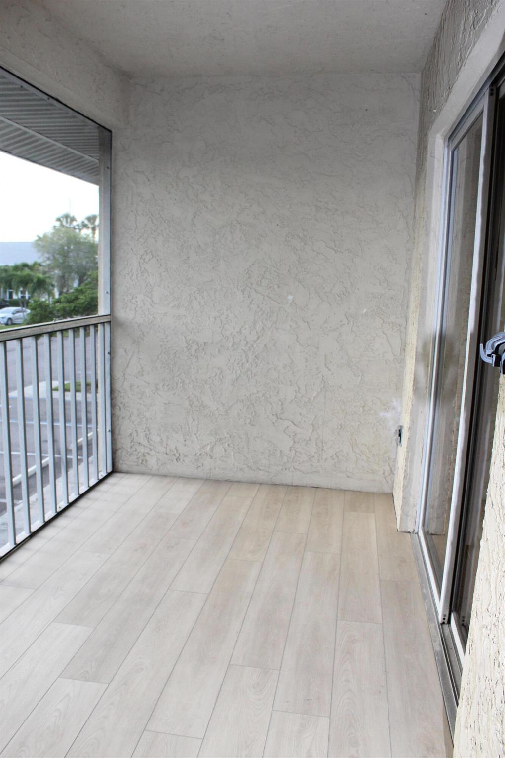 MIDPORT PLACE I, A CONDOM - Residential