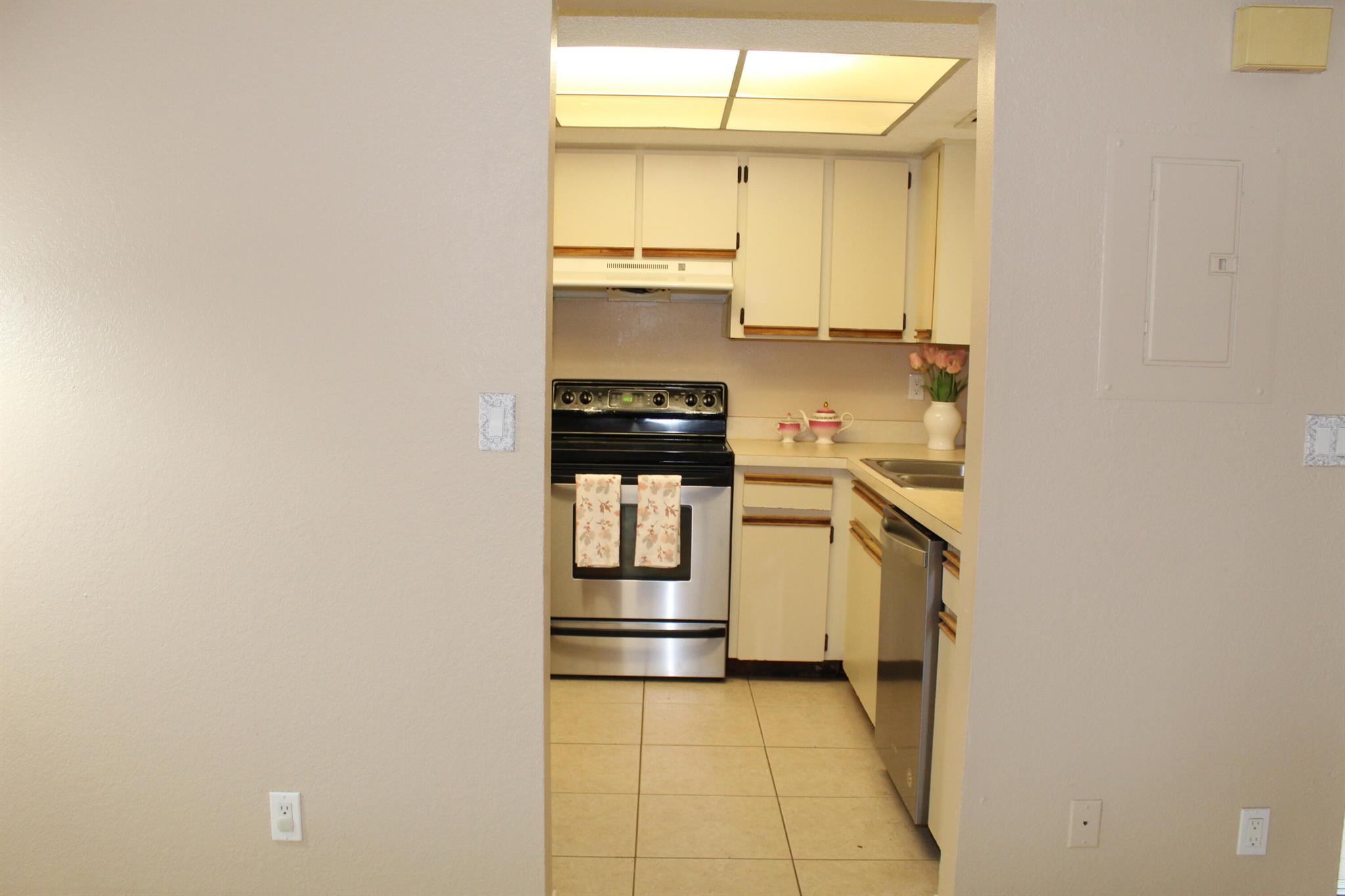 MIDPORT PLACE I, A CONDOM - Residential