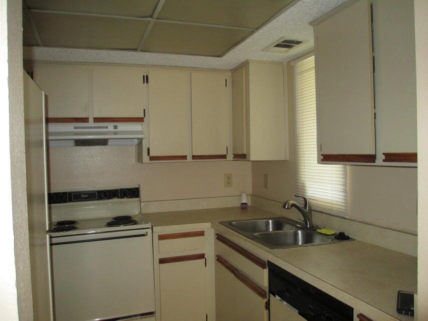 MIDPORT PLACE I, A CONDOM - Residential