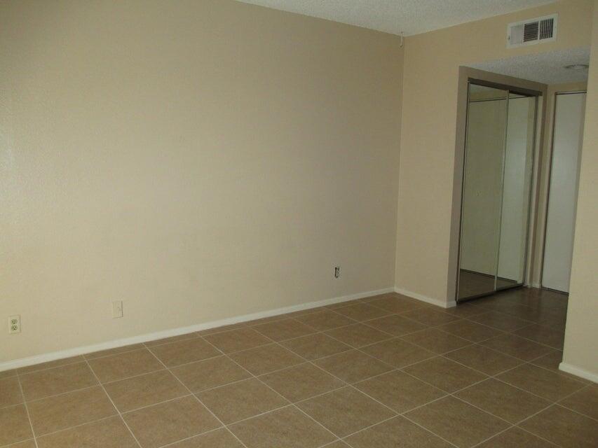 MIDPORT PLACE I, A CONDOM - Residential